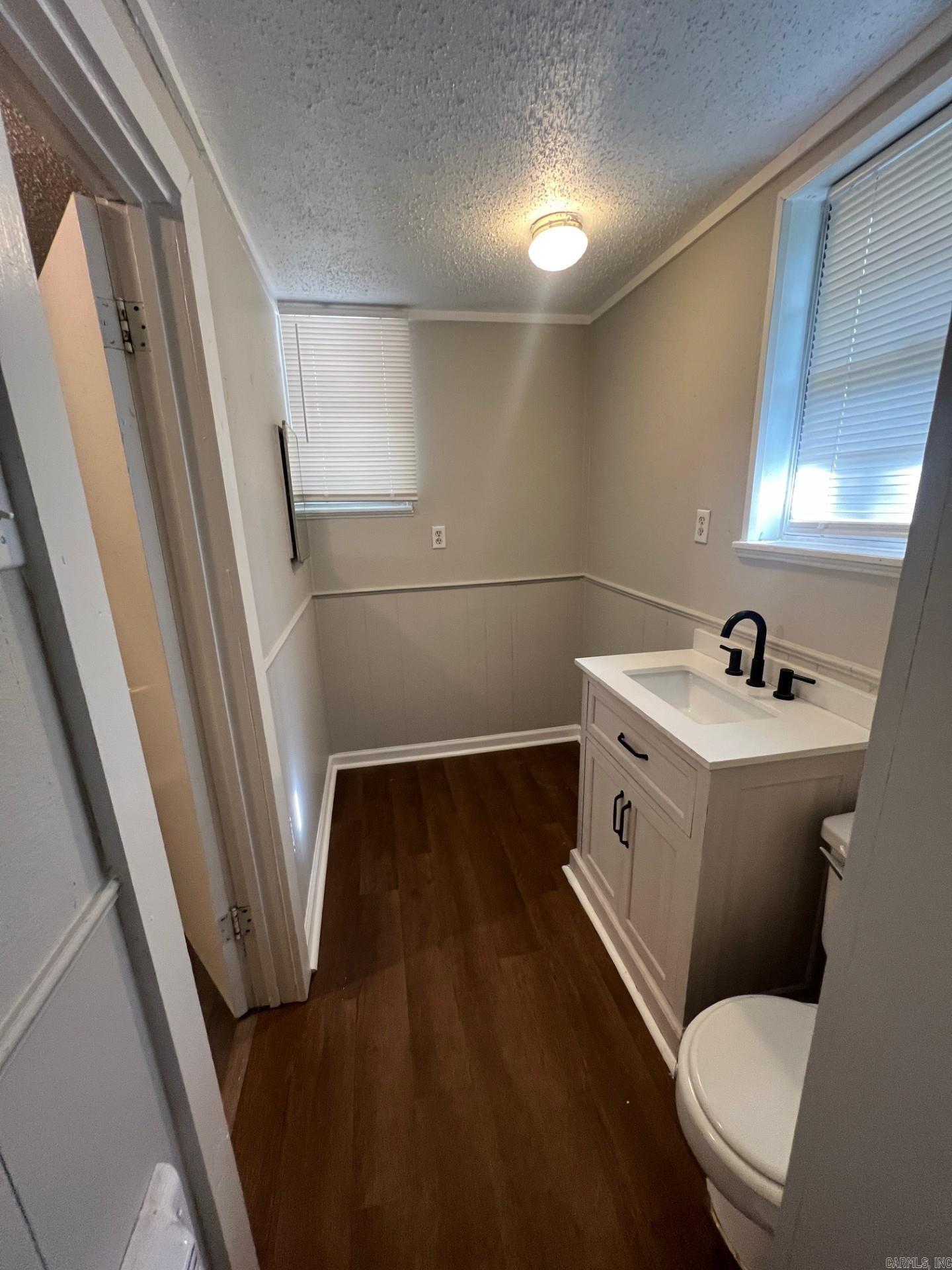 FOREST HILLS - Residential