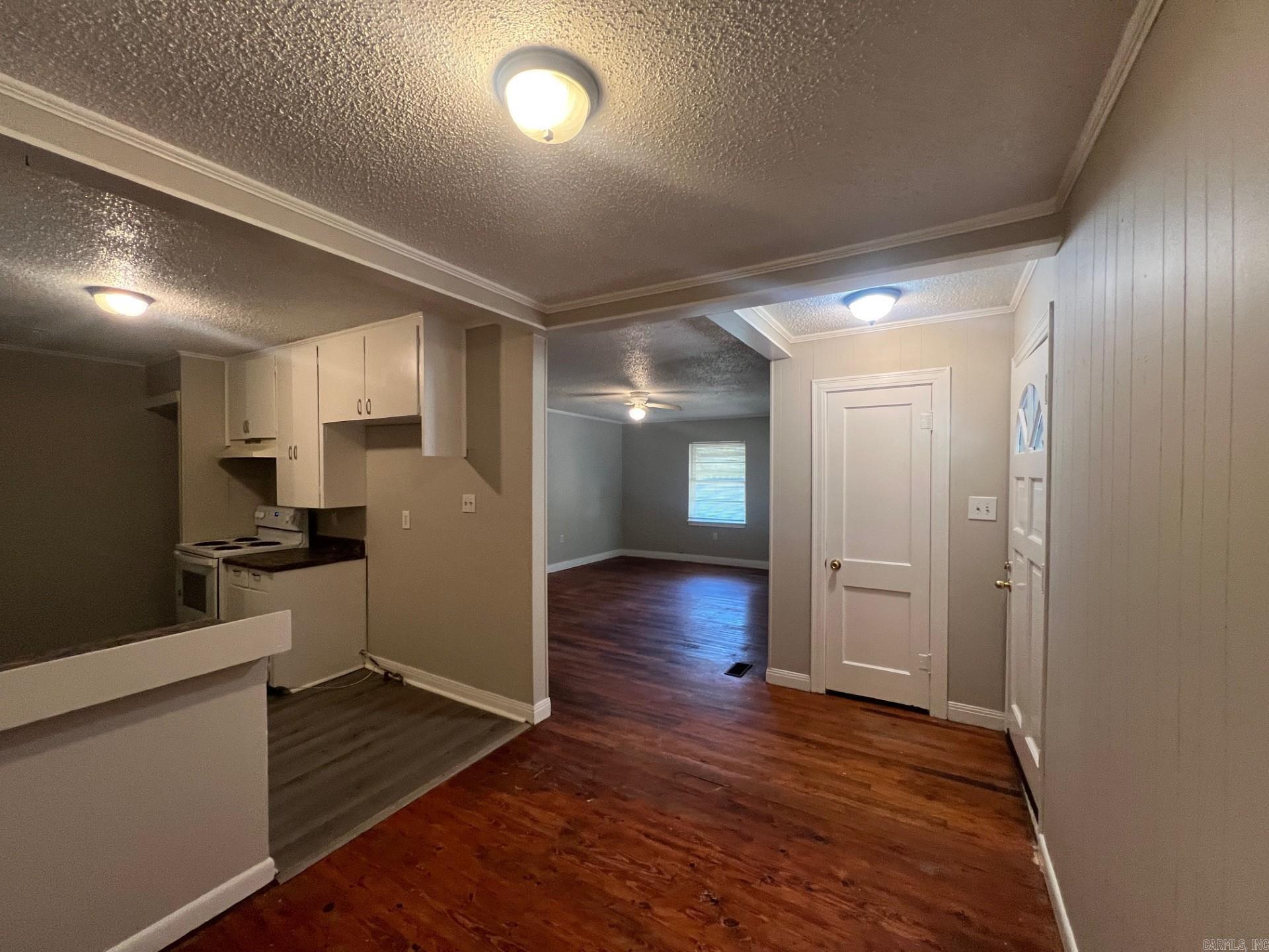 FOREST HILLS - Residential