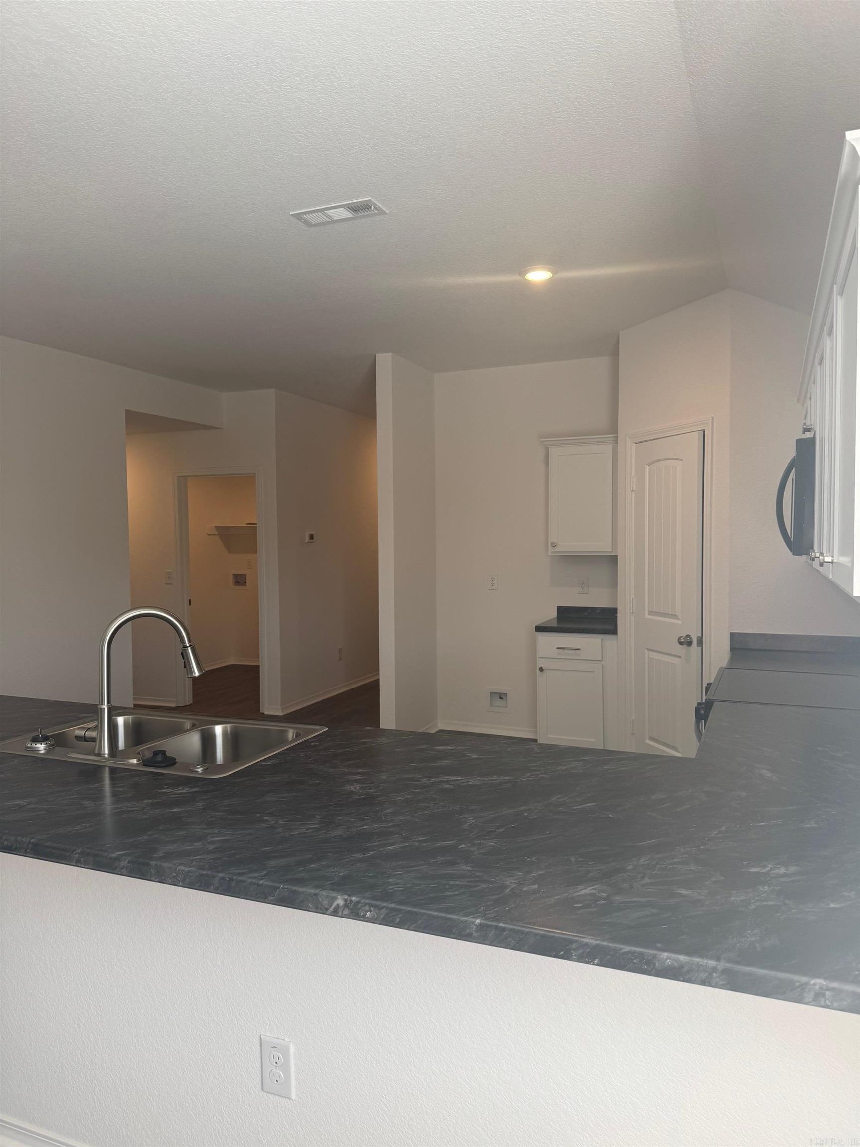 STAGECOACH MEADOWS - Residential Lease