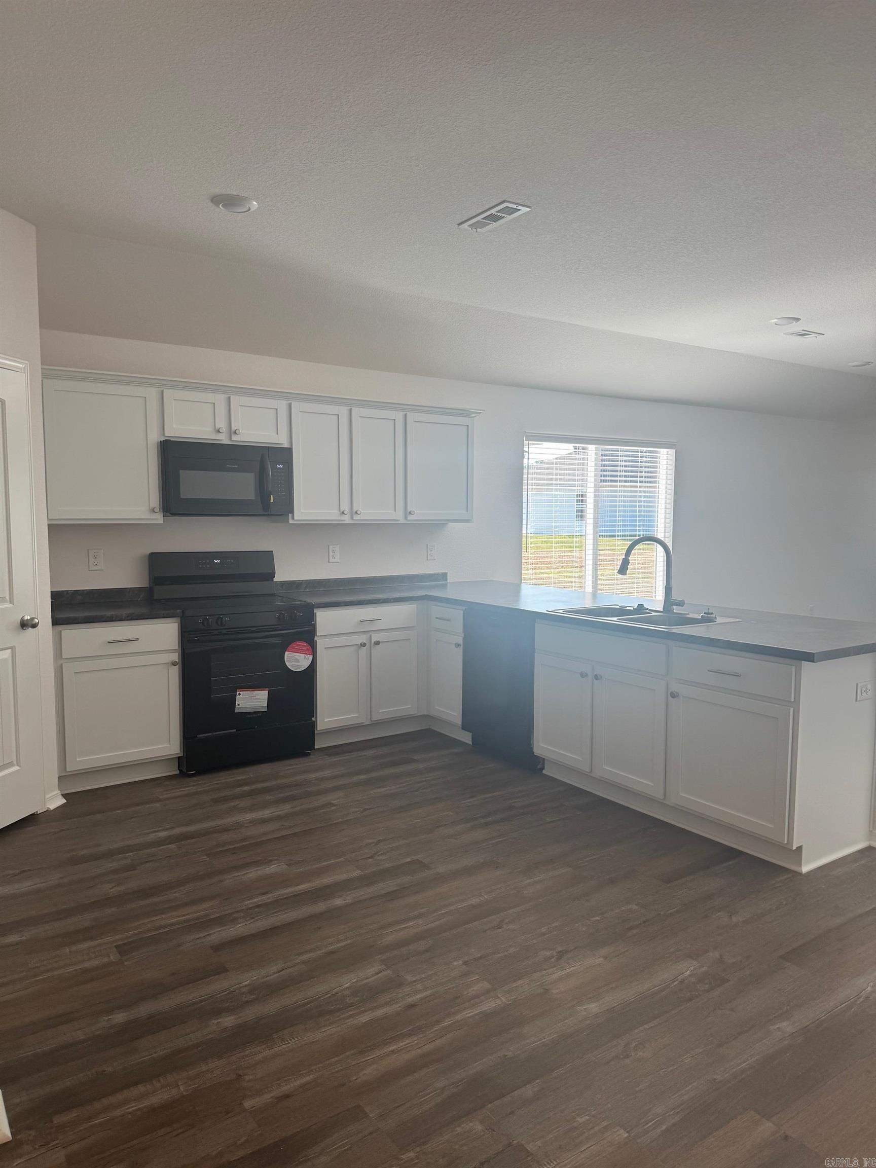 STAGECOACH MEADOWS - Residential Lease