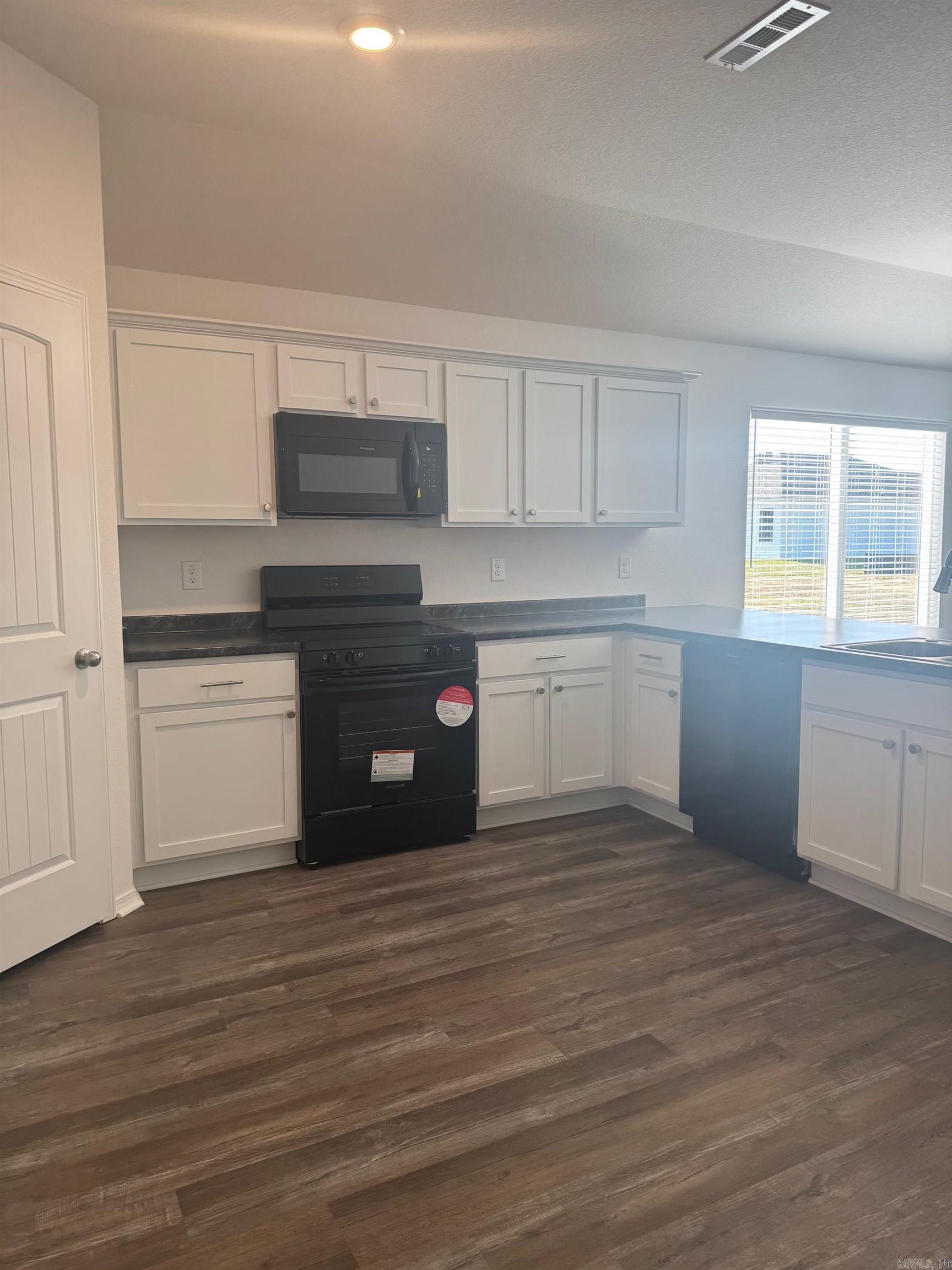 STAGECOACH MEADOWS - Residential Lease