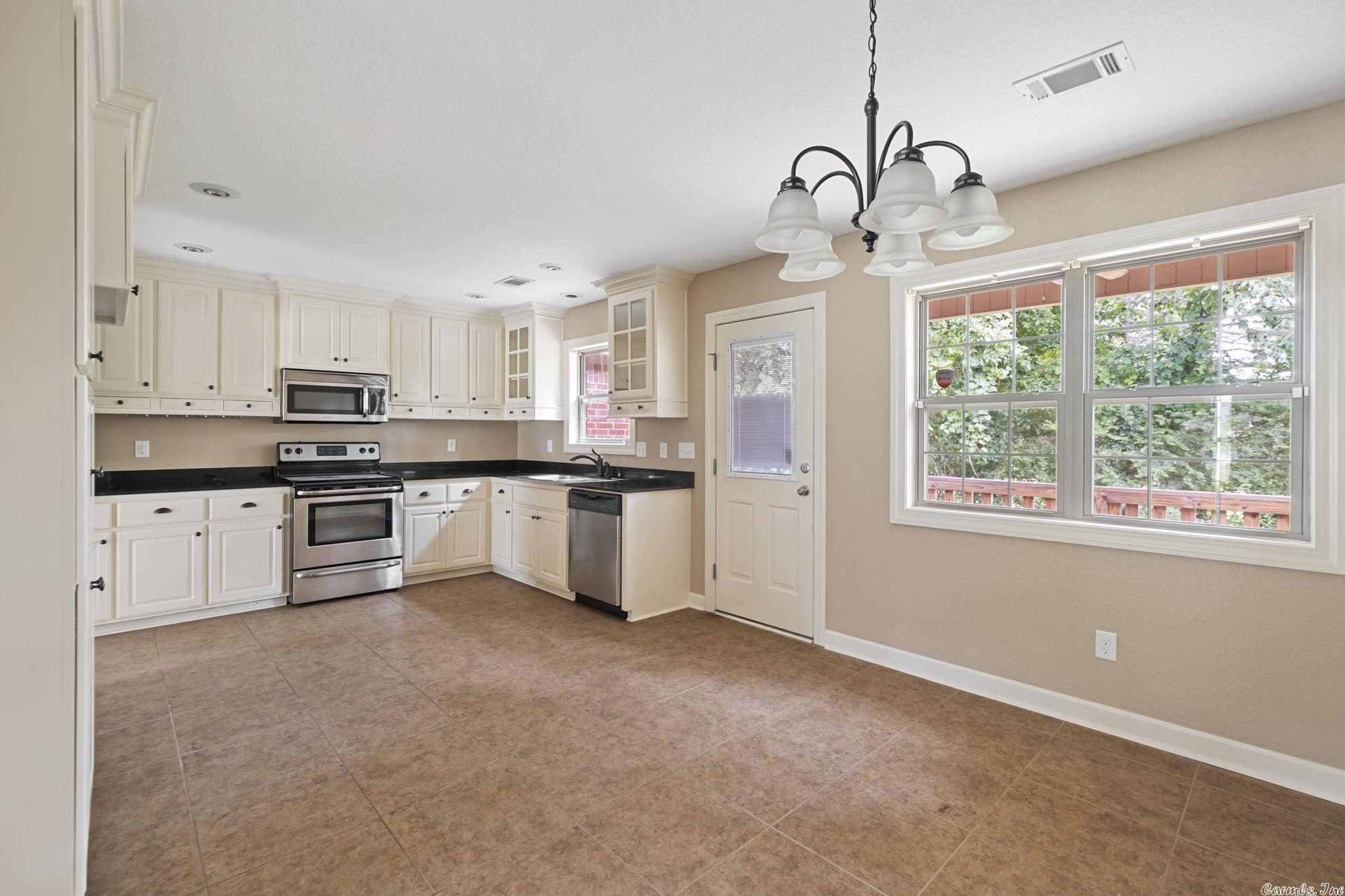 RIDGEWOOD S/D - Residential