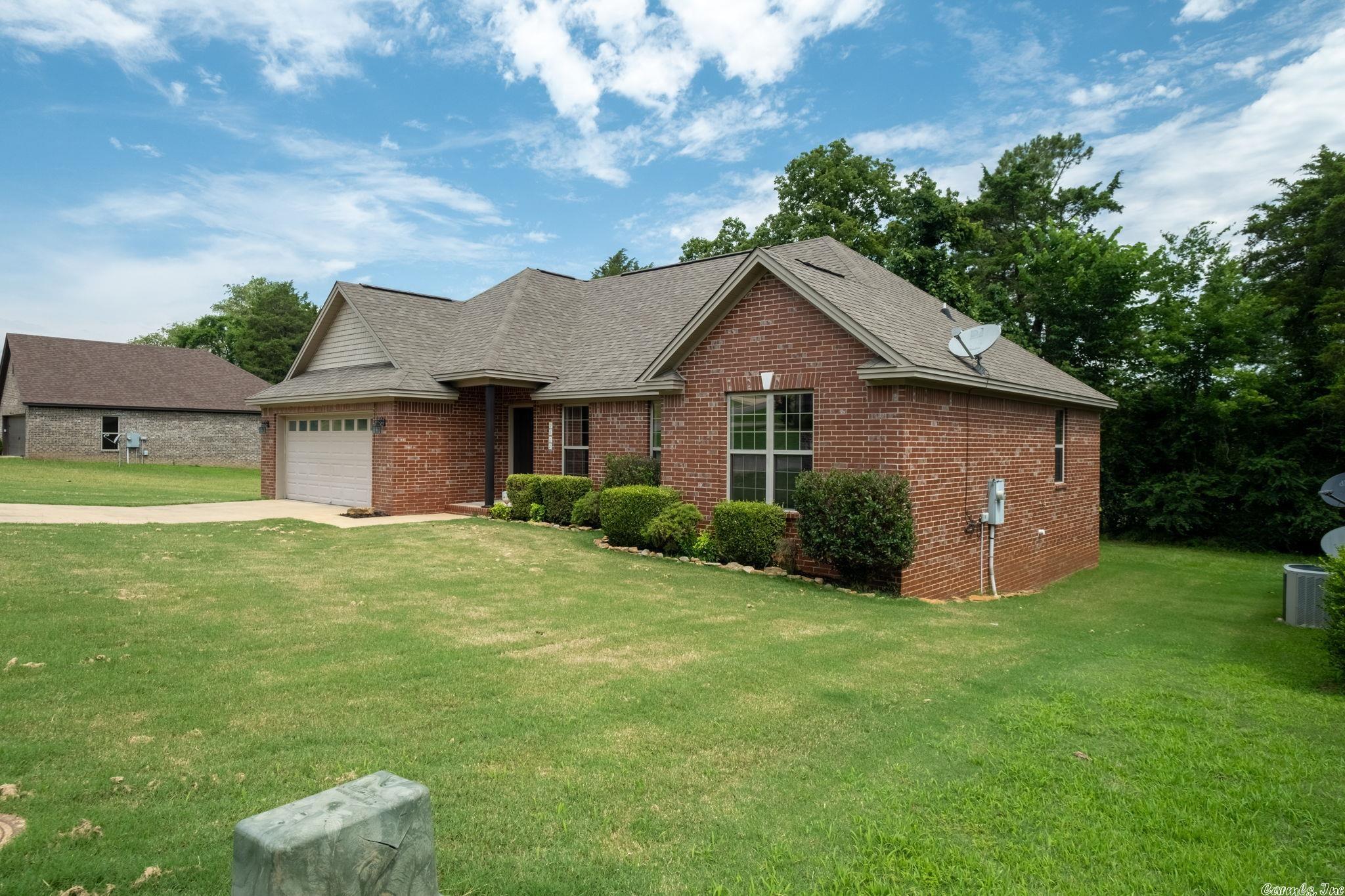 RIDGEWOOD S/D - Residential