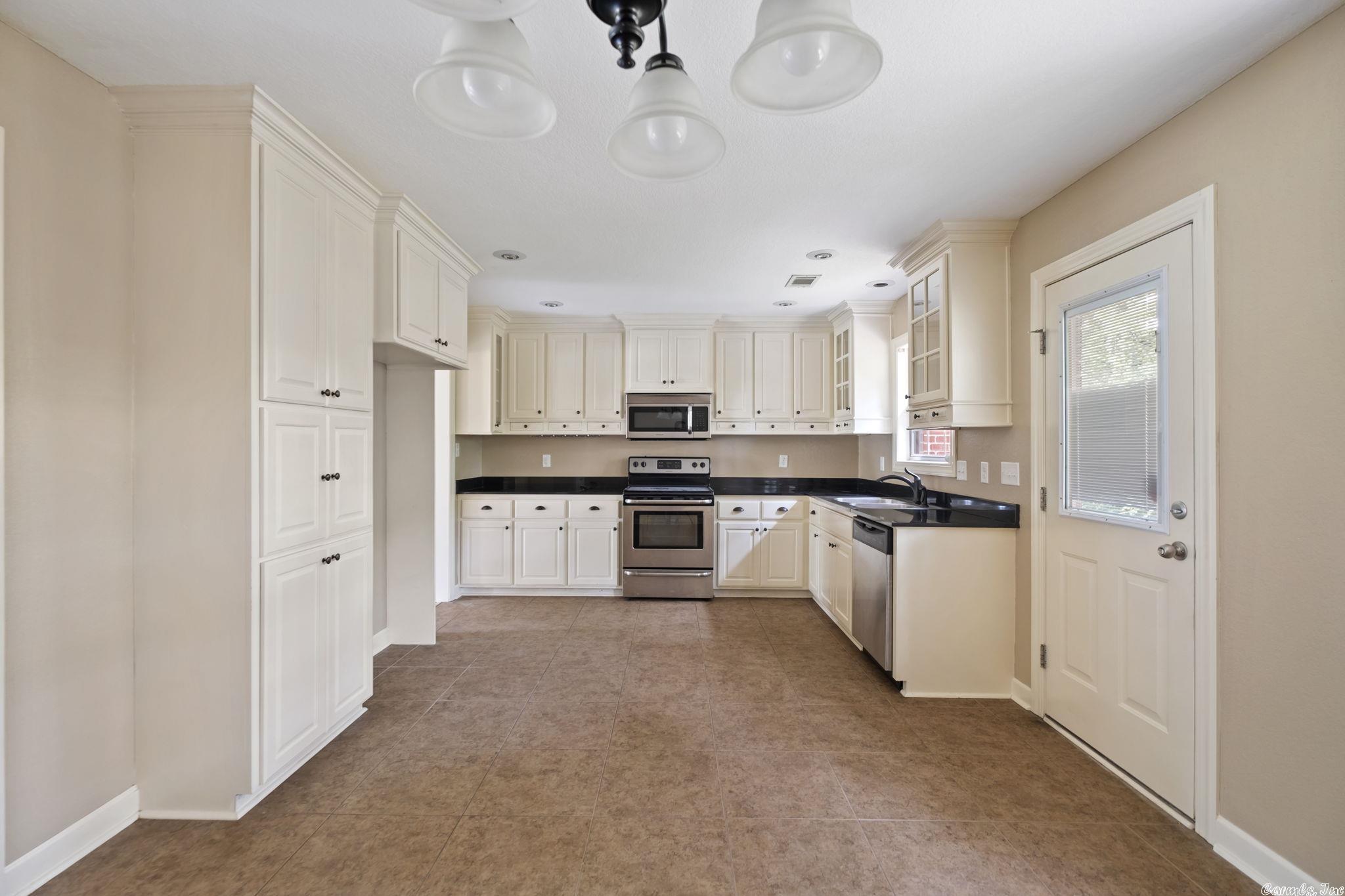 RIDGEWOOD S/D - Residential