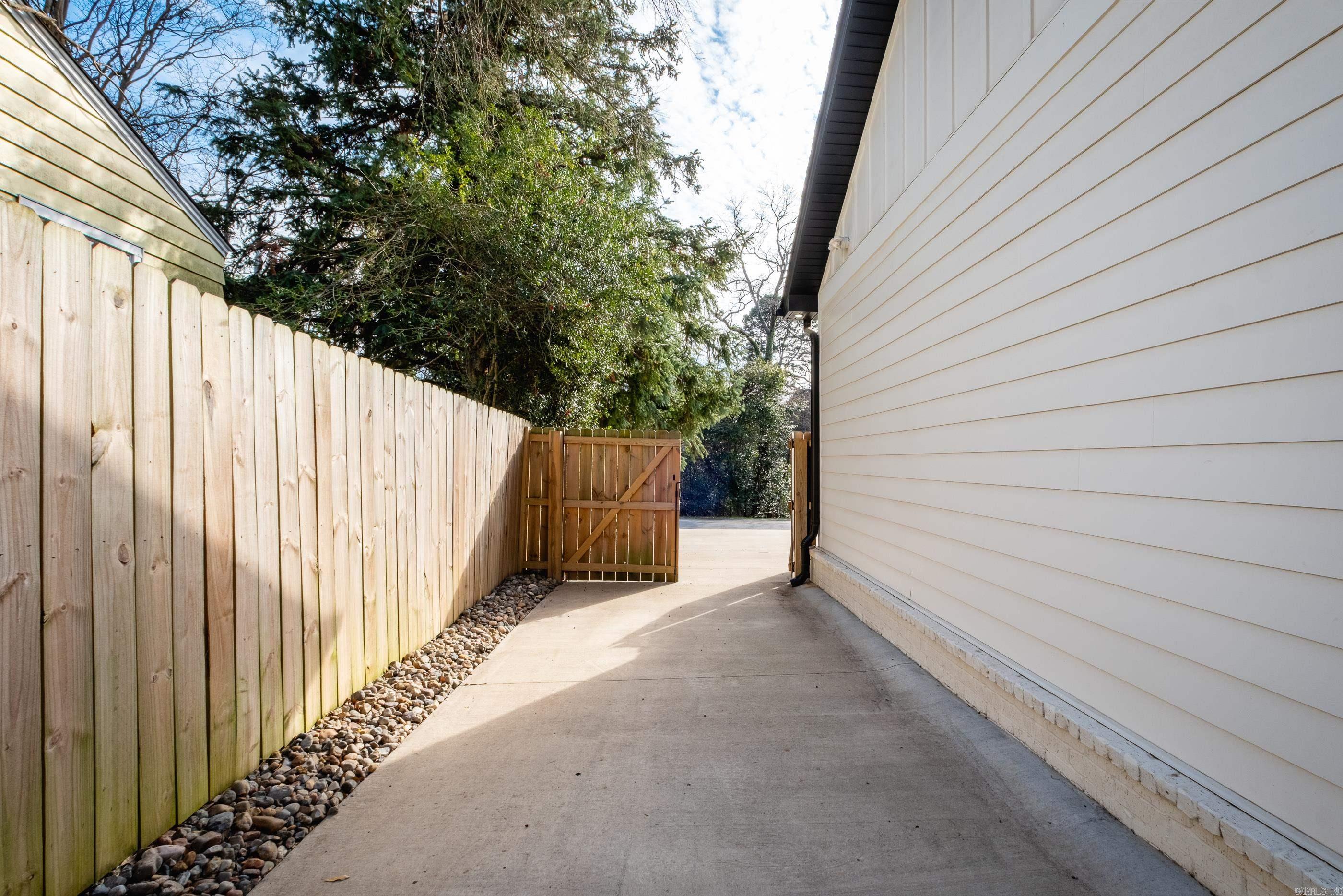 WESTOVER HILLS - Residential