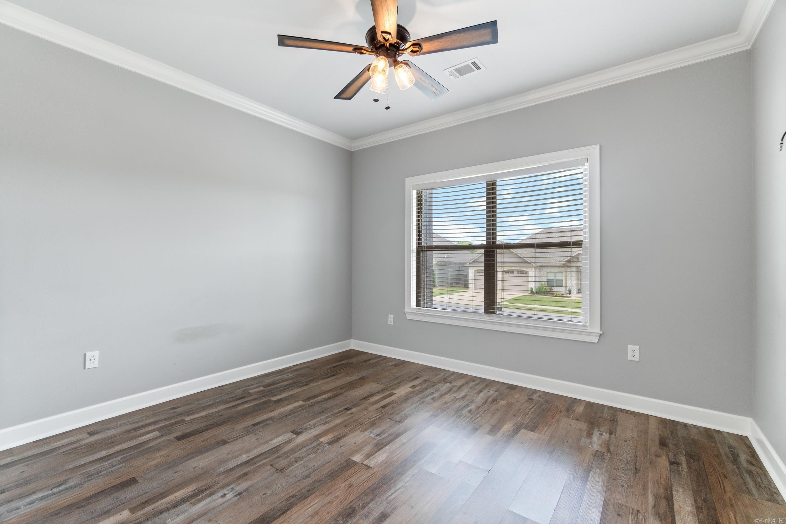 SALEM WOODS - Residential