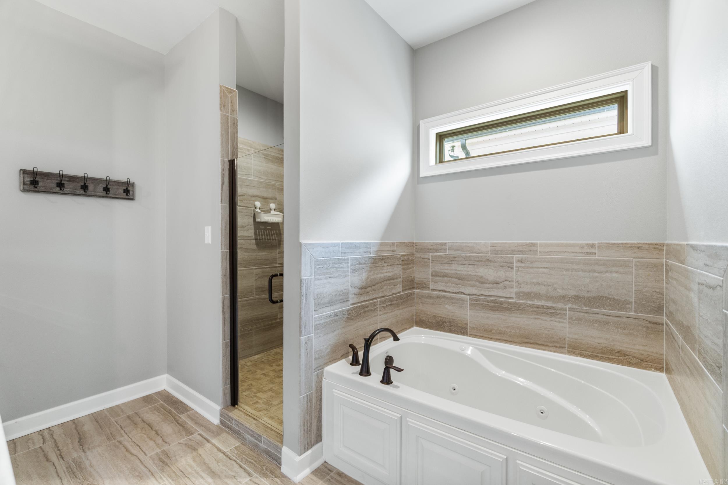 SALEM WOODS - Residential