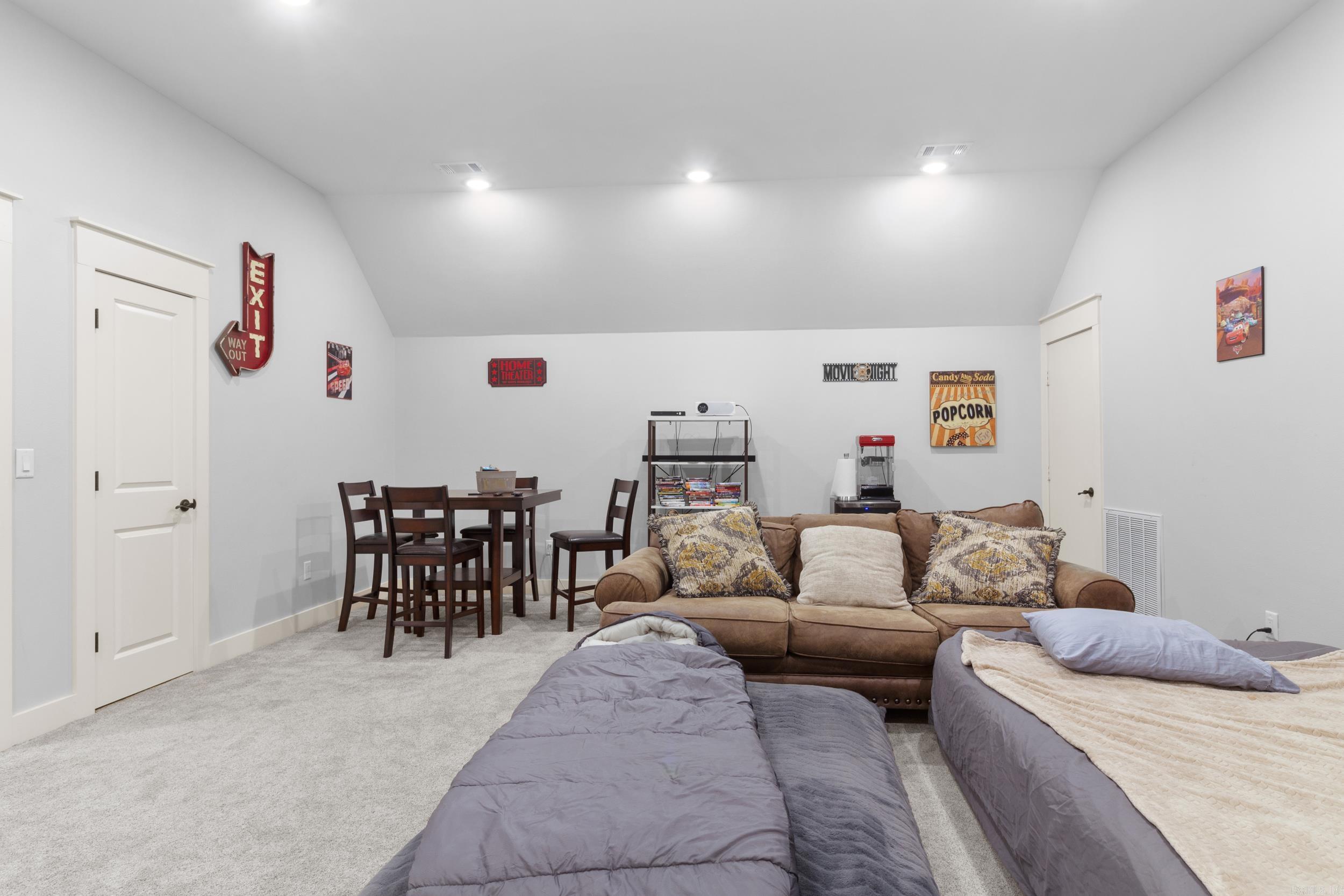 LAKEWOOD HEIGHTS S/D - Residential