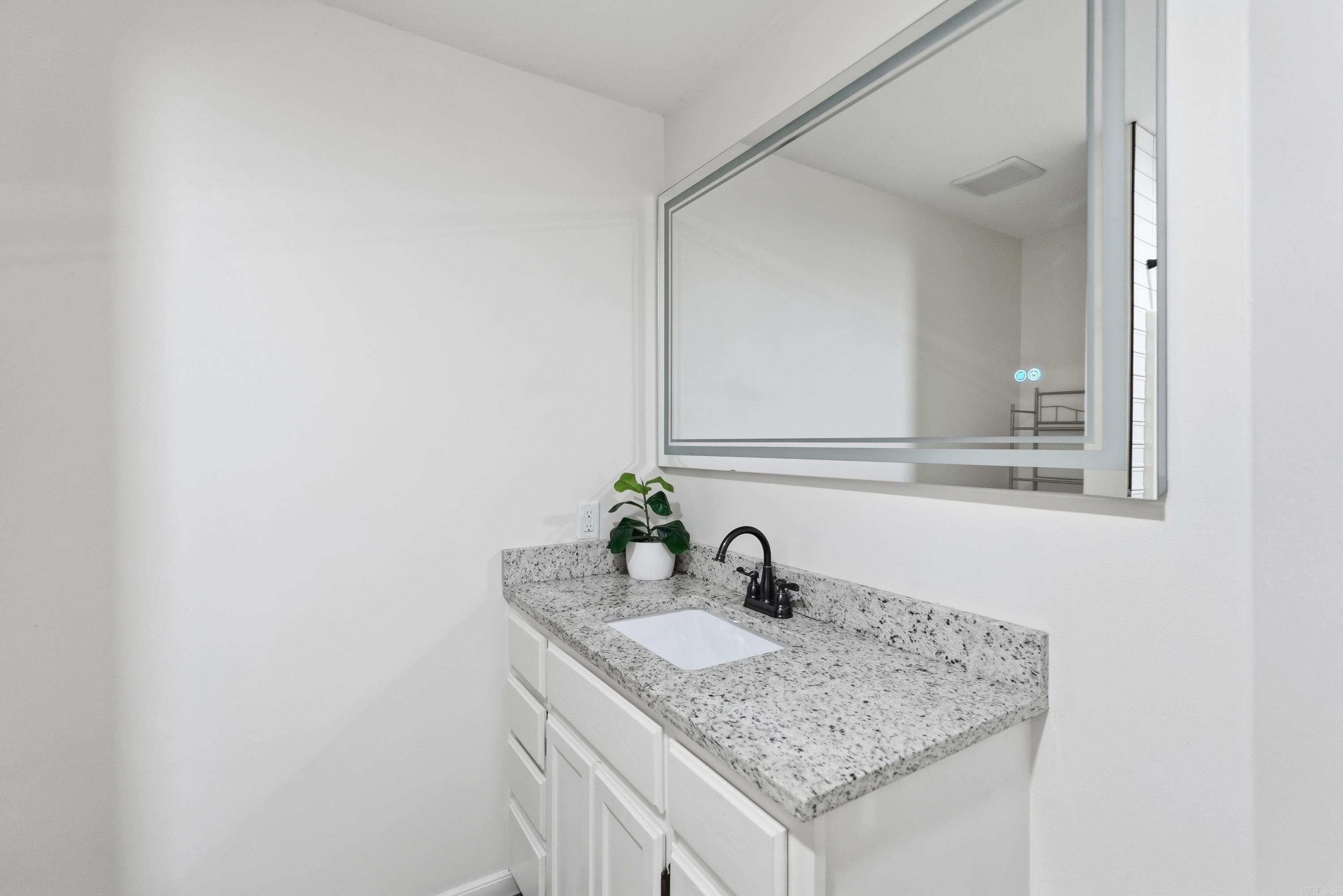 STRATFORD PLACE - Residential