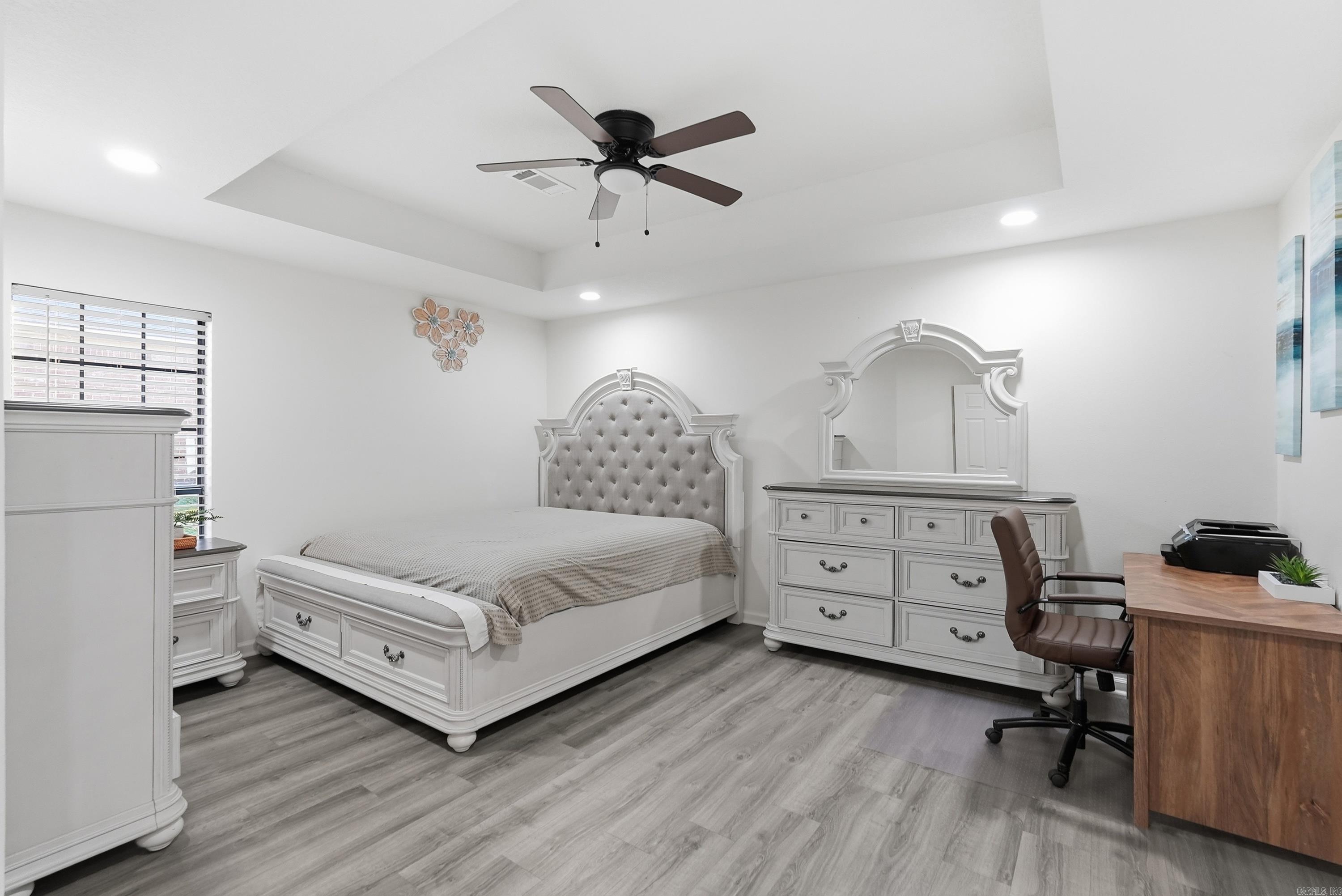 STRATFORD PLACE - Residential