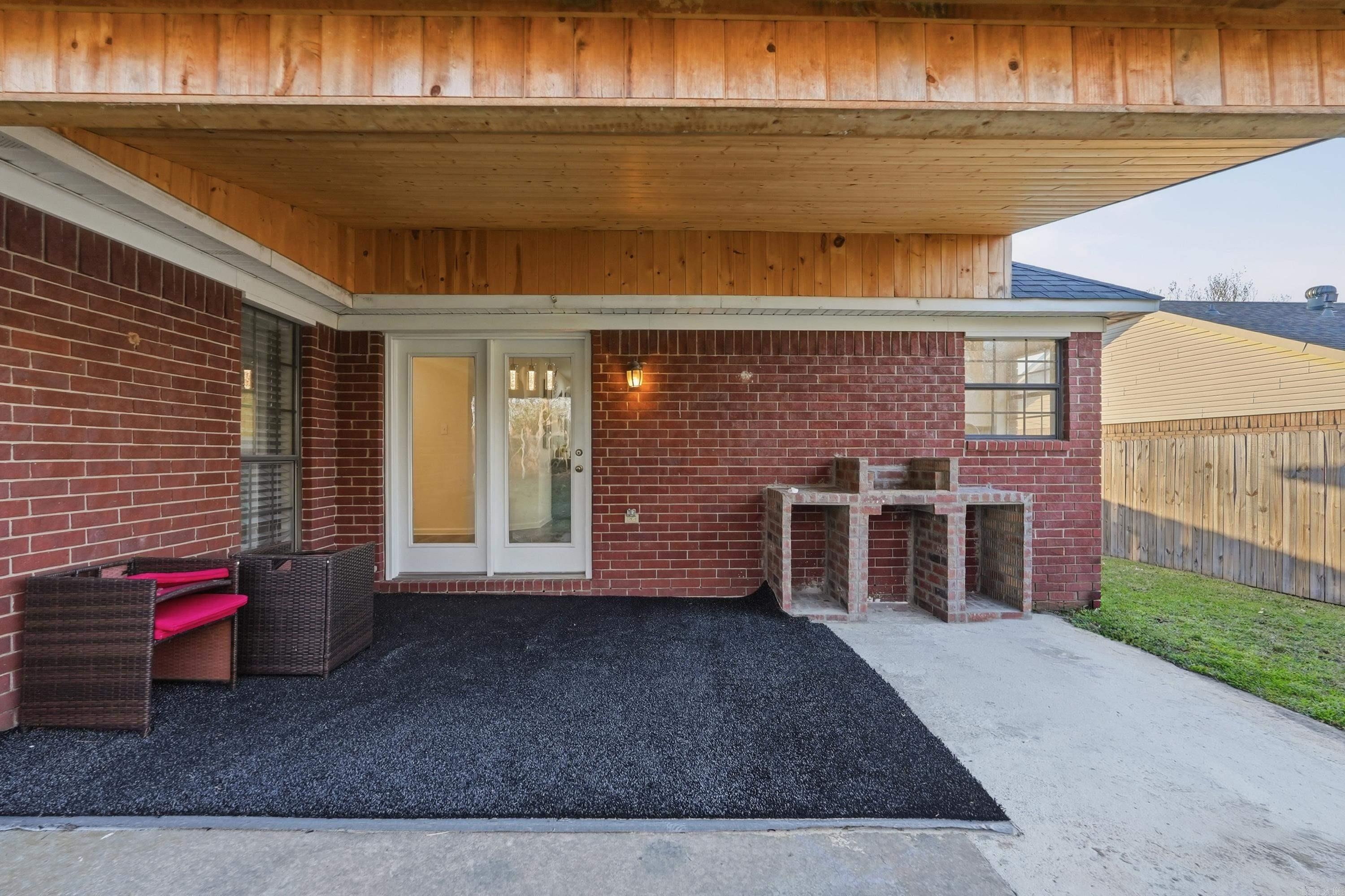 STRATFORD PLACE - Residential