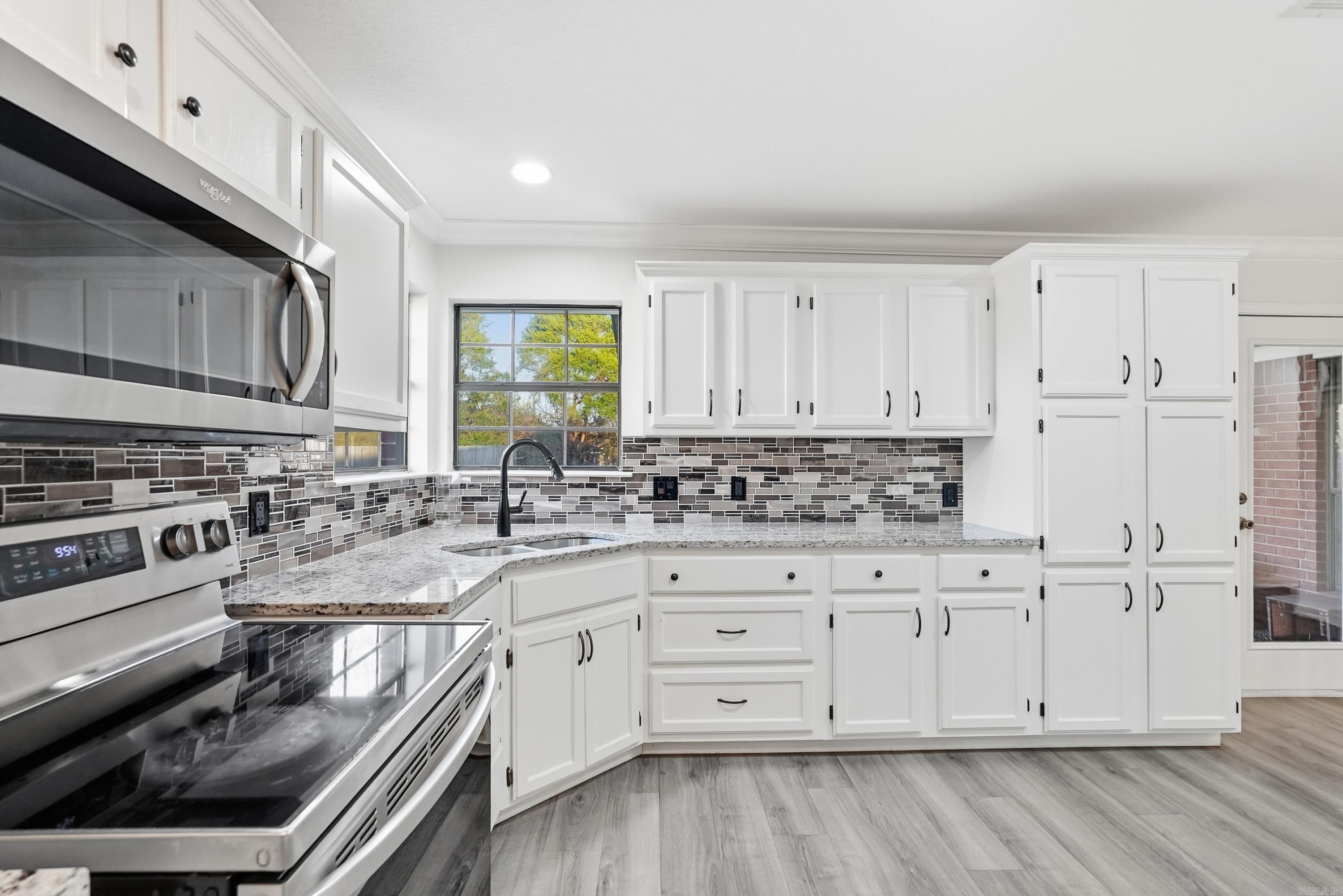 STRATFORD PLACE - Residential