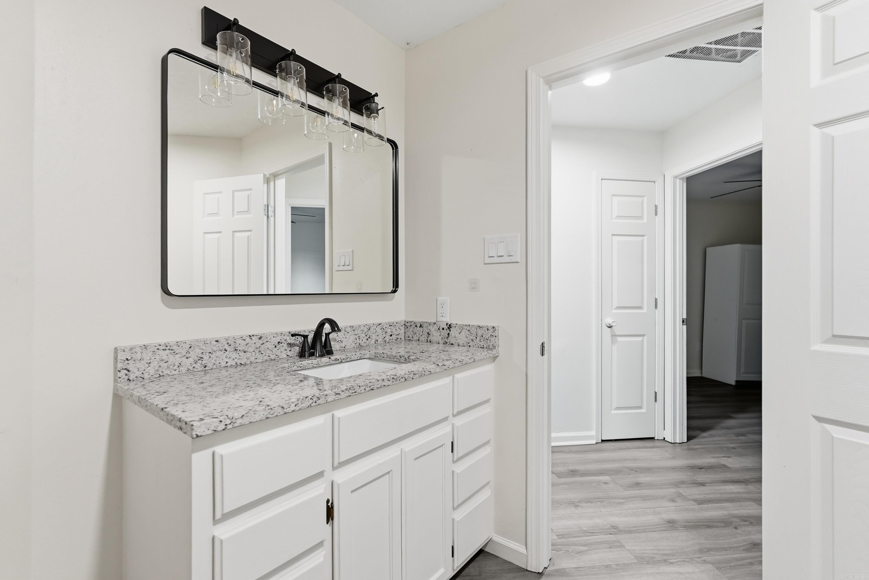 STRATFORD PLACE - Residential