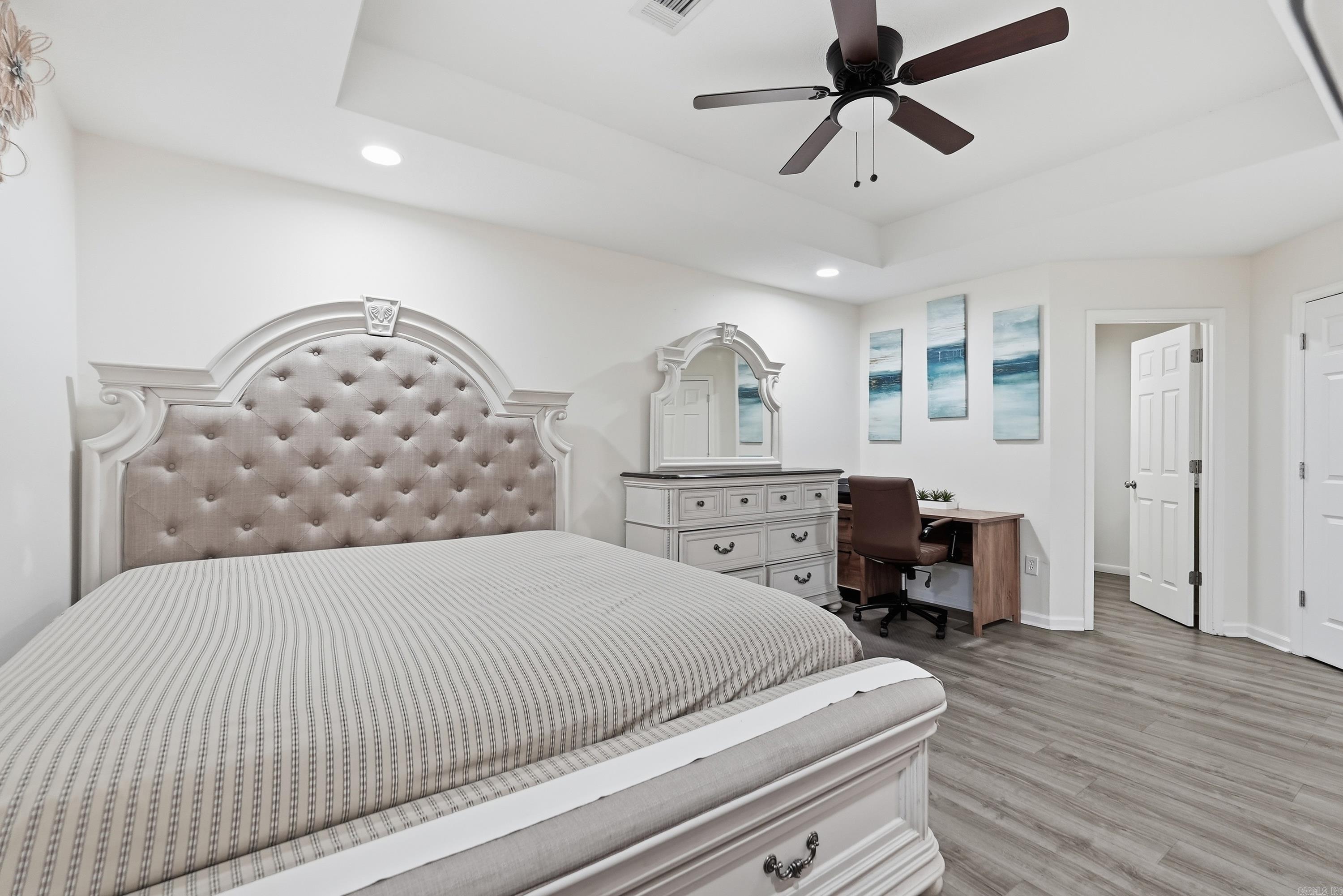 STRATFORD PLACE - Residential