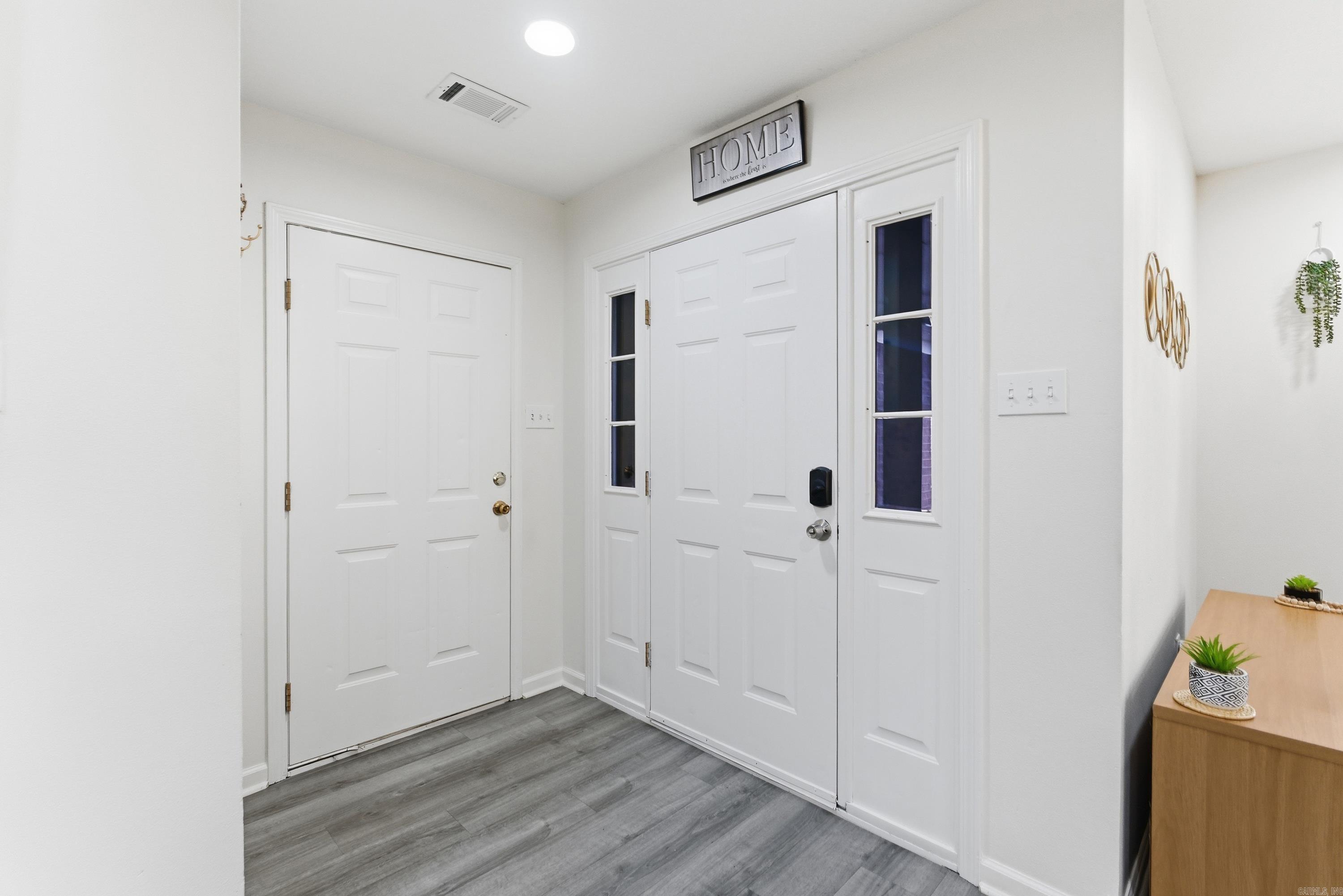 STRATFORD PLACE - Residential