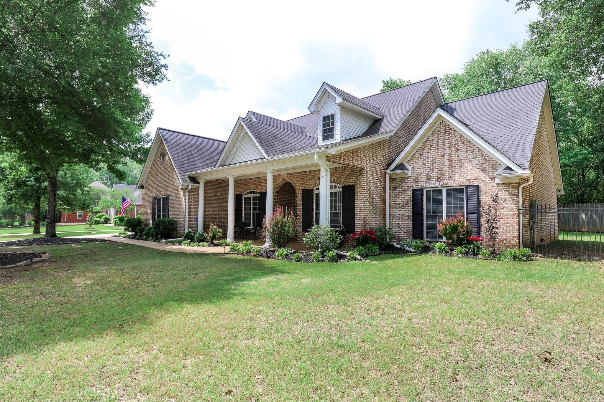 HURRICANE LAKE EST - Residential