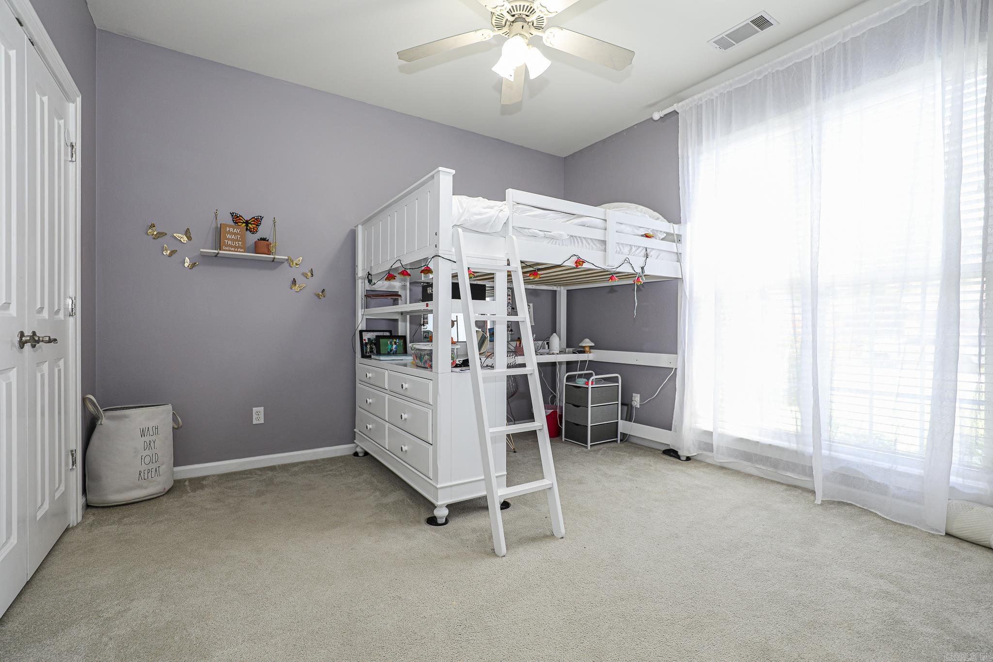 HURRICANE LAKE EST - Residential