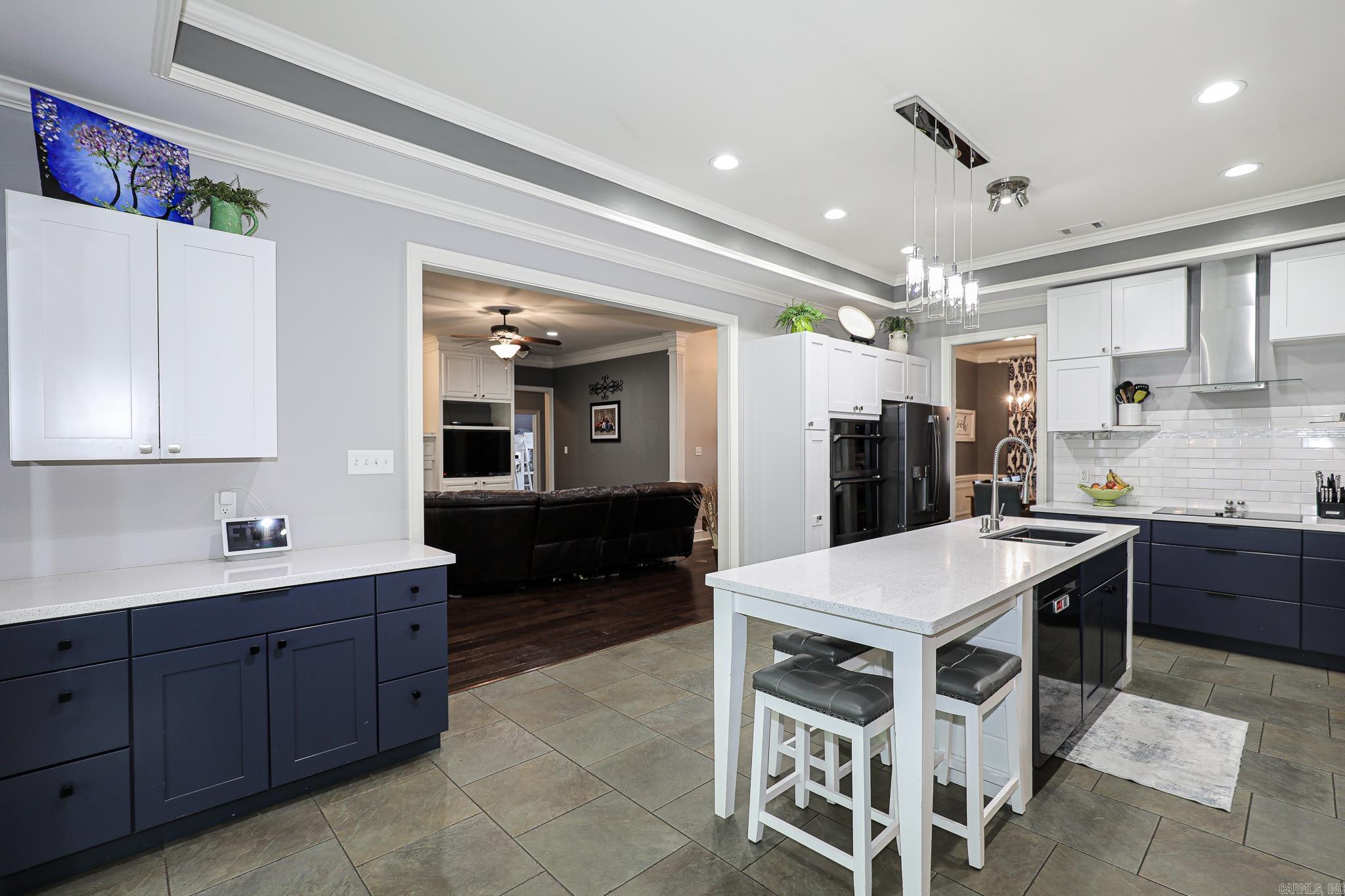 HURRICANE LAKE EST - Residential