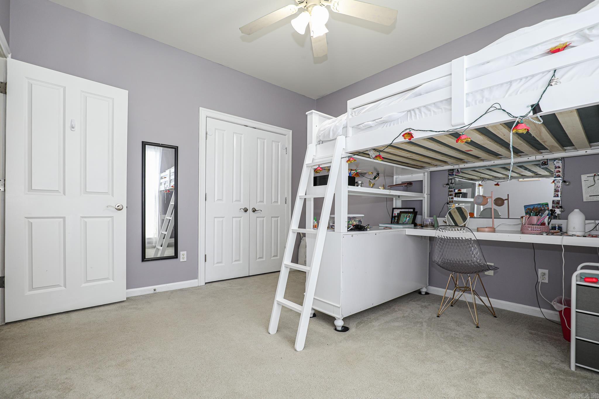 HURRICANE LAKE EST - Residential