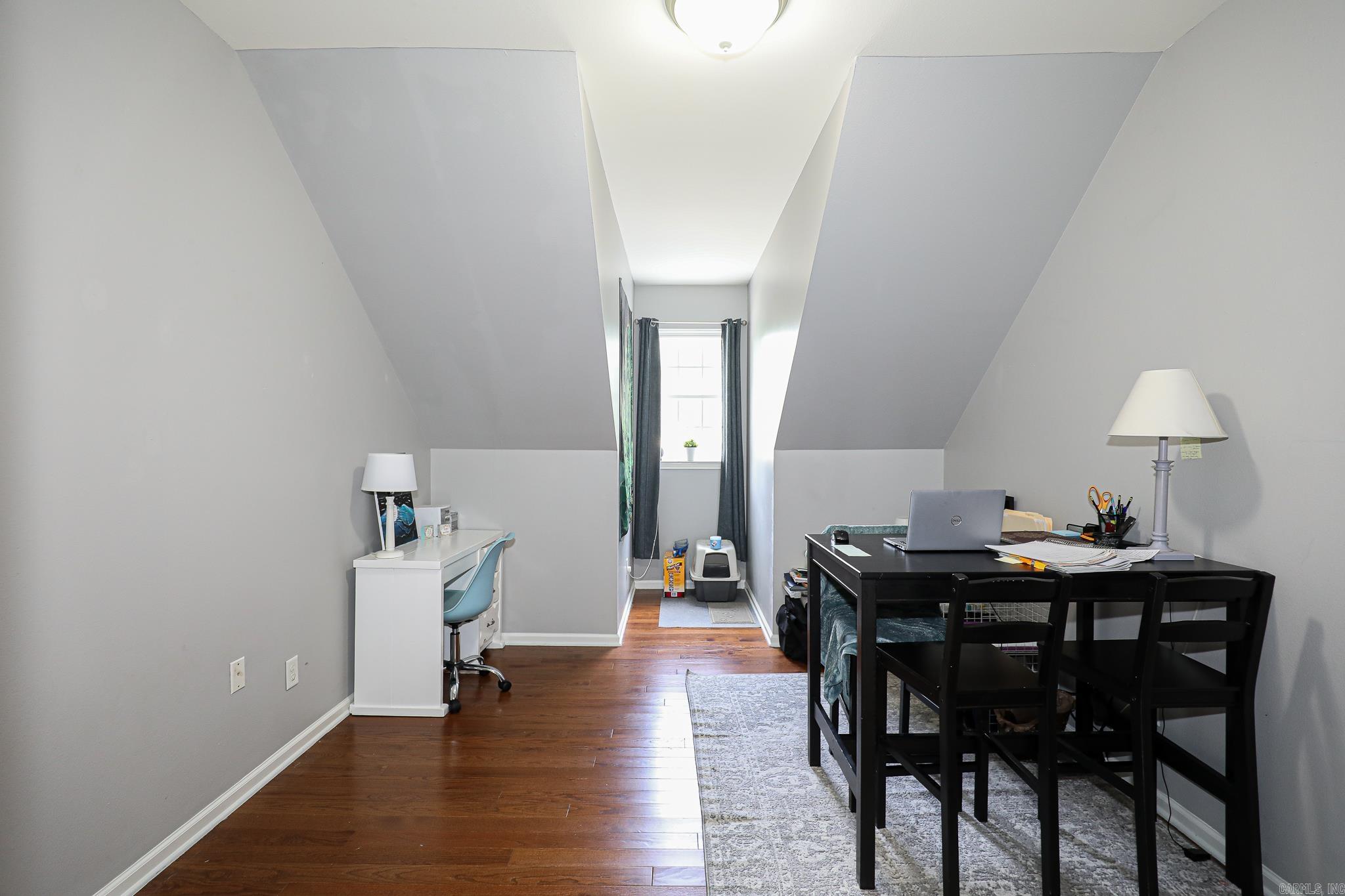 HURRICANE LAKE EST - Residential