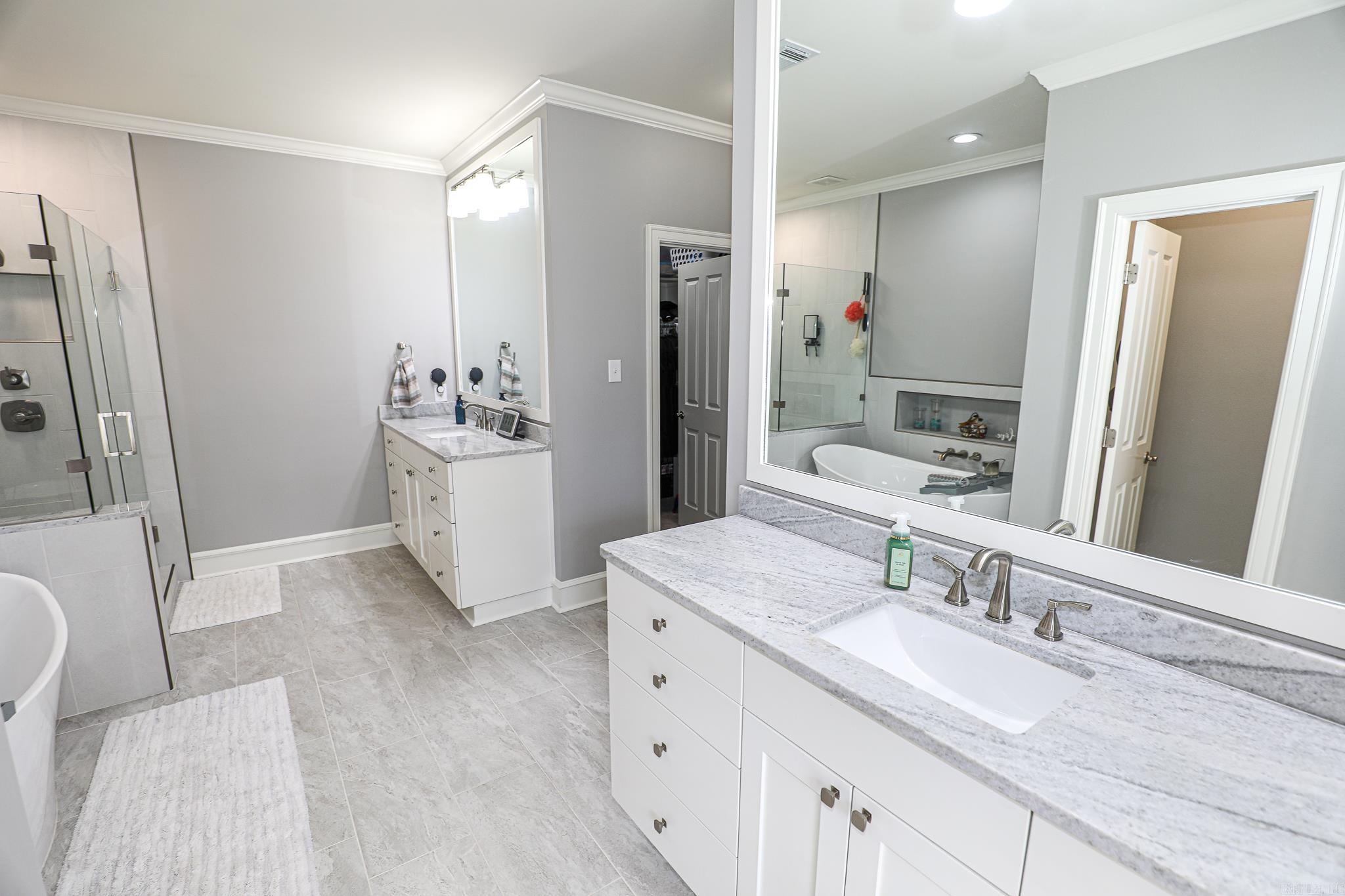 HURRICANE LAKE EST - Residential