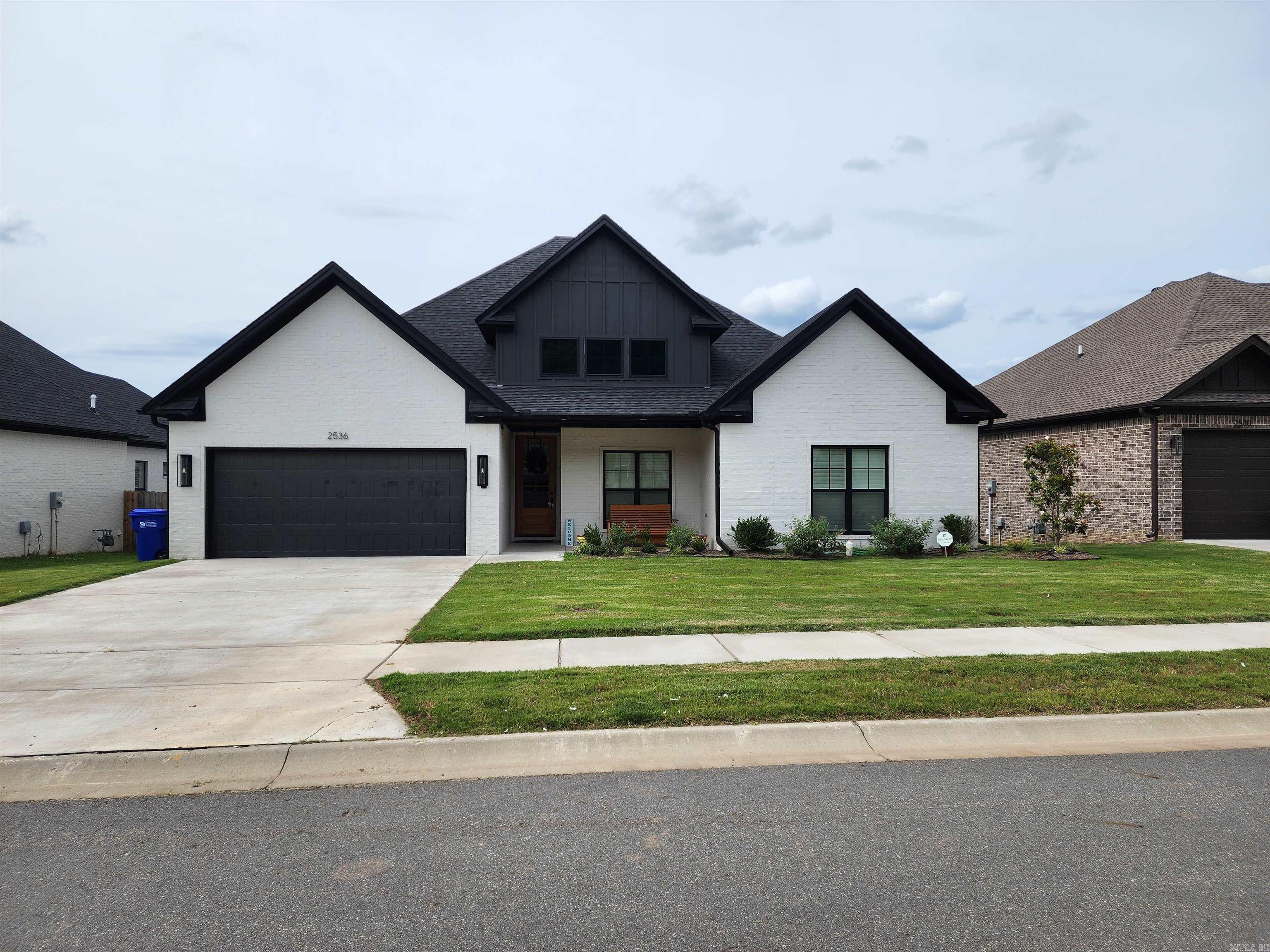 OPEN HOUSE THIS SUNDAY 1-3 PM Split floor plan with gorgeous kitchen! Homeowner has just had over $8,000 in custom indoor shutters installed. So much storage in the kitchen, even the oversized bar has storage on both sides. 6 burner gas stove, Beautiful tile in the bathrooms. Clean, light and airy home! All gas, with spacious bedrooms. Washer & dryer & fridge can be include with the right offer. Other items are open to negotiations as well.