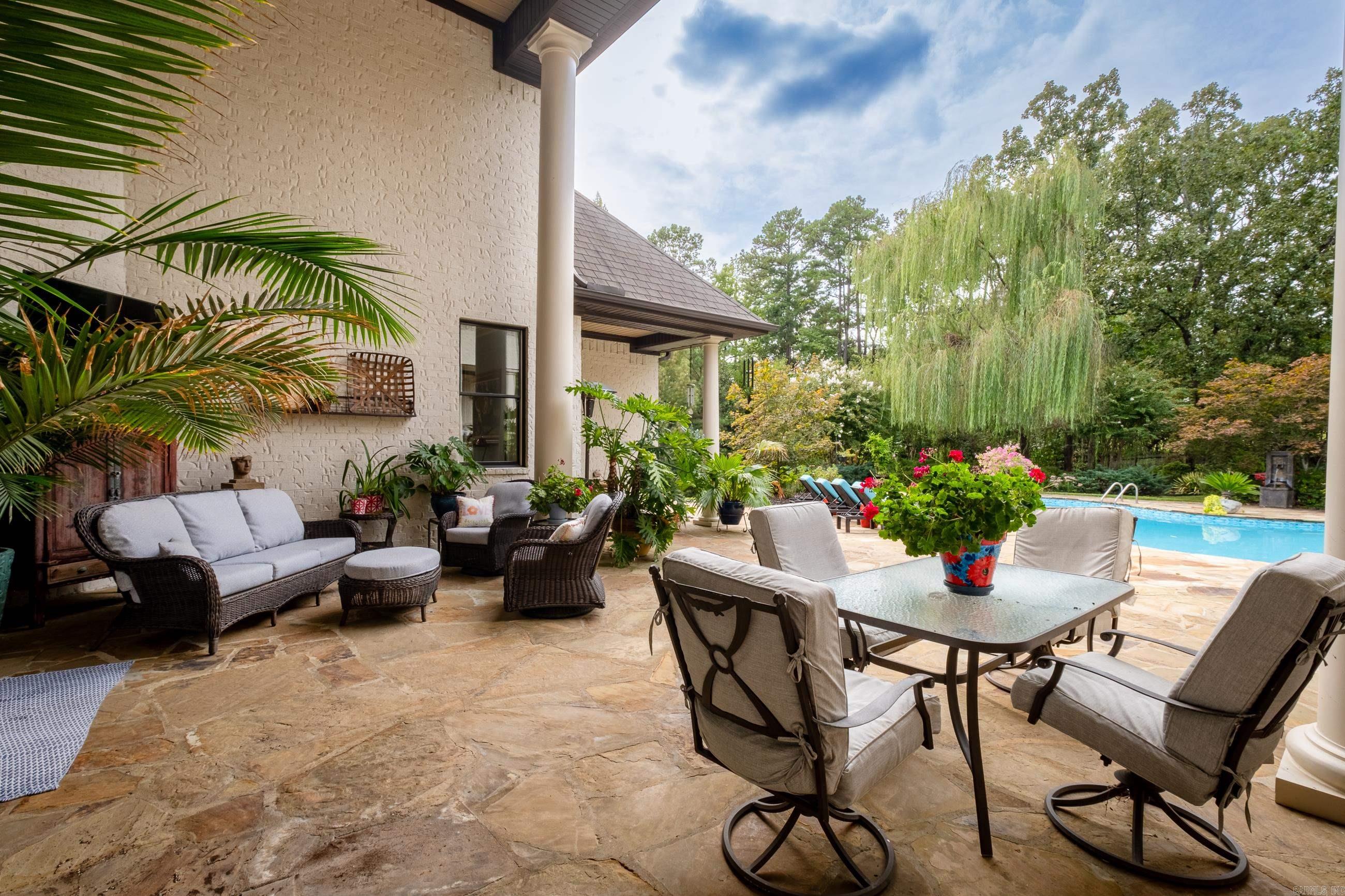 CHENAL VALLEY DEAUVILLE PLACE - Residential