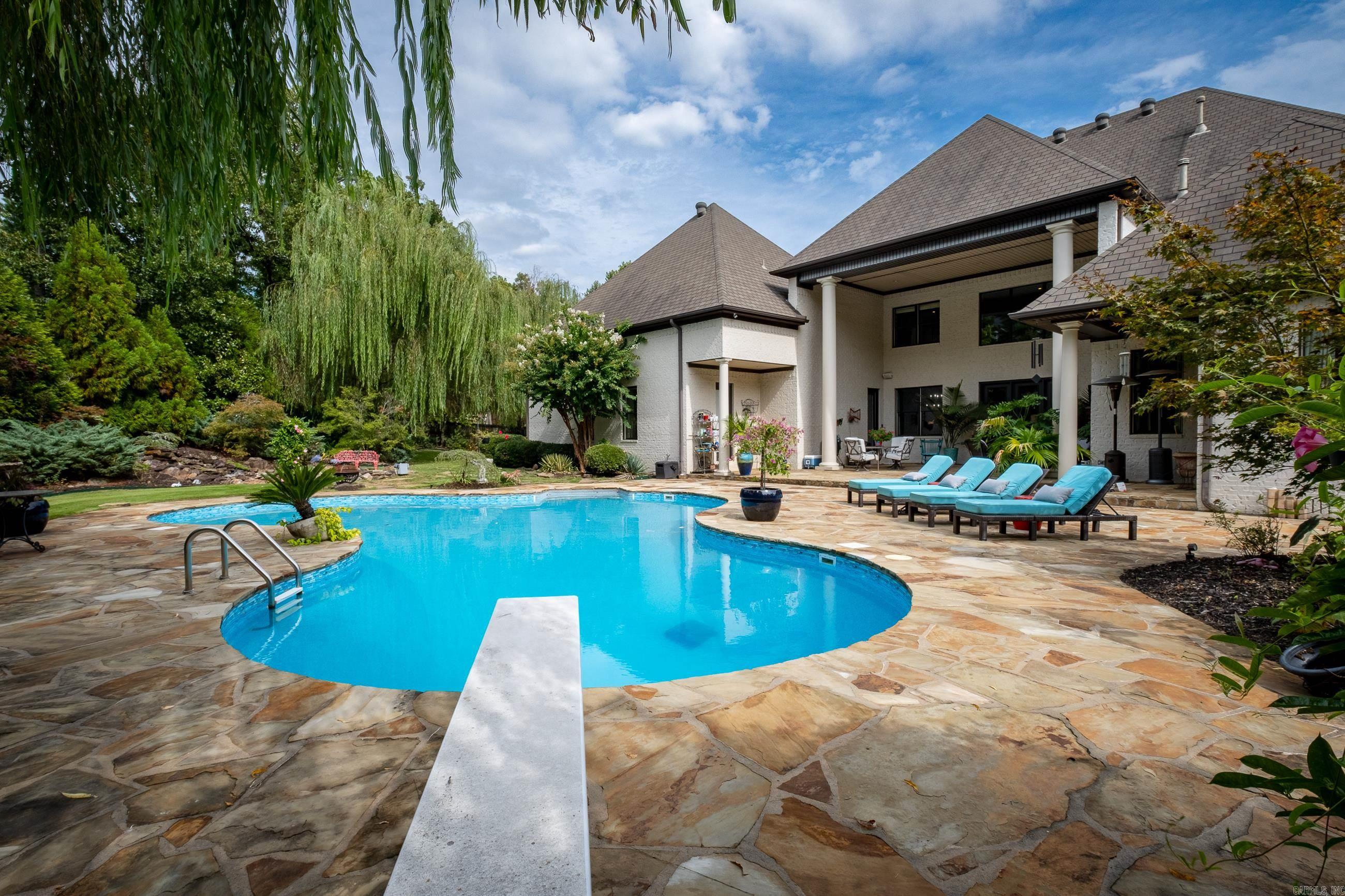 CHENAL VALLEY DEAUVILLE PLACE - Residential