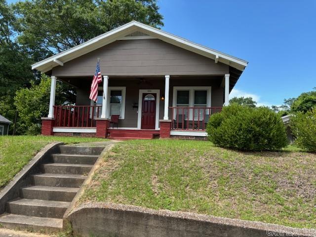 This beautiful cottage-style home blends classic charm with modern comfort. Offering 3 spacious bedrooms and 1.5 bathrooms across 1,388 square feet, this home is perfect for families, first-time buyers, or anyone seeking cozy, character-filled living.
