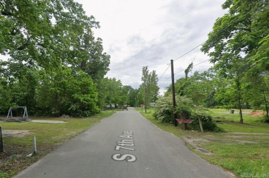 McDonalds Fourth - Land