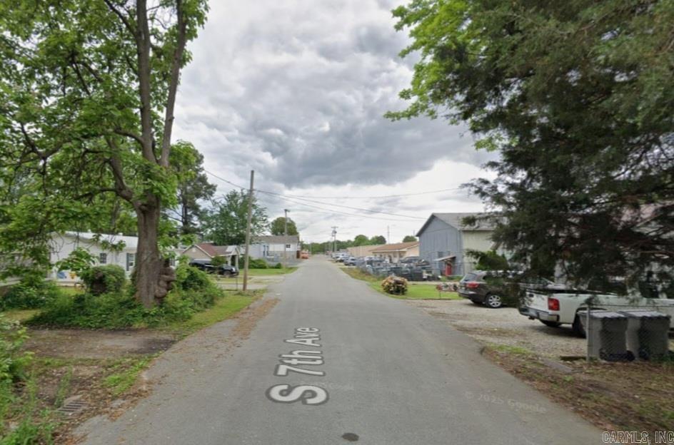 McDonalds Fourth - Land