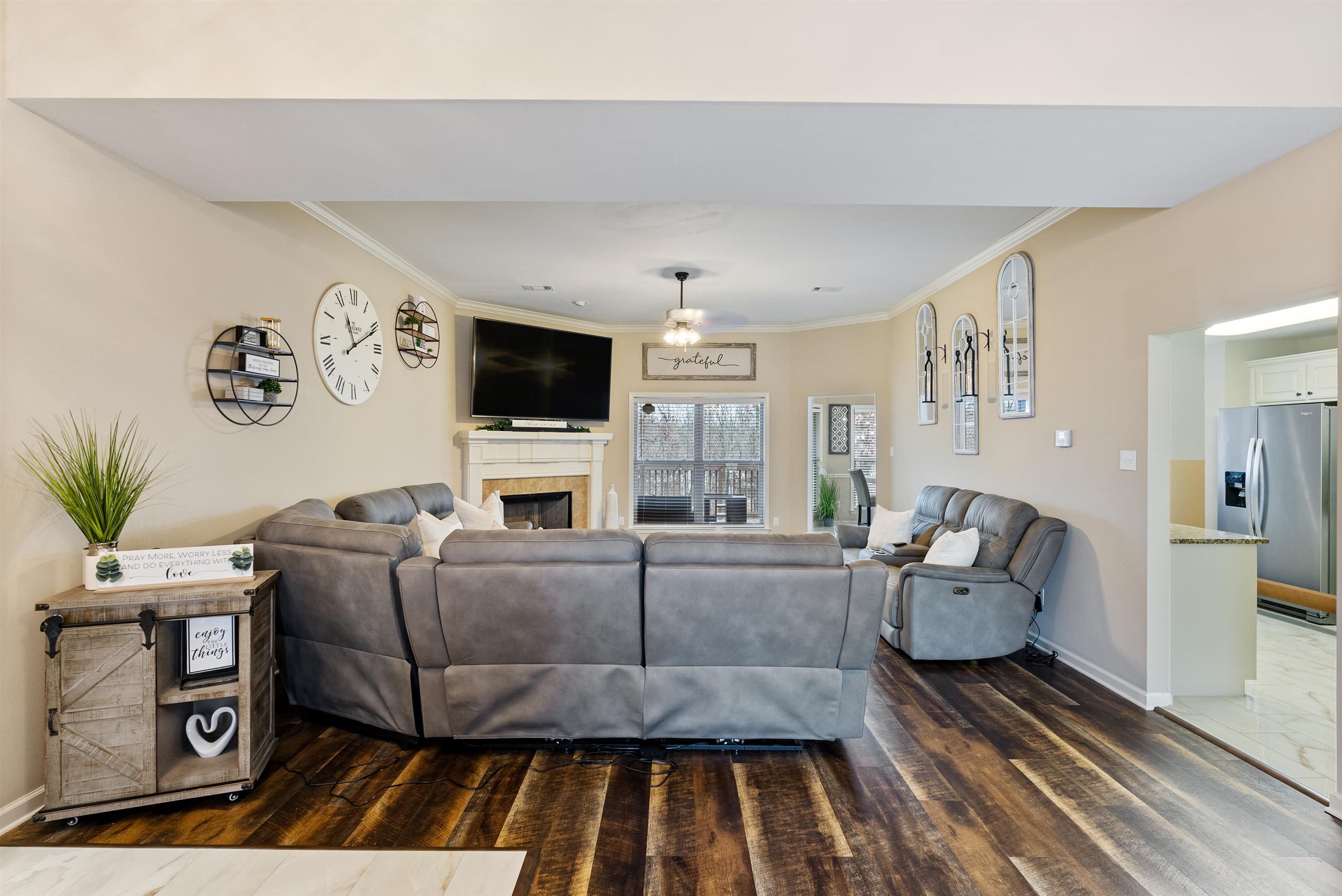 CREEKSIDE ADDN - Residential