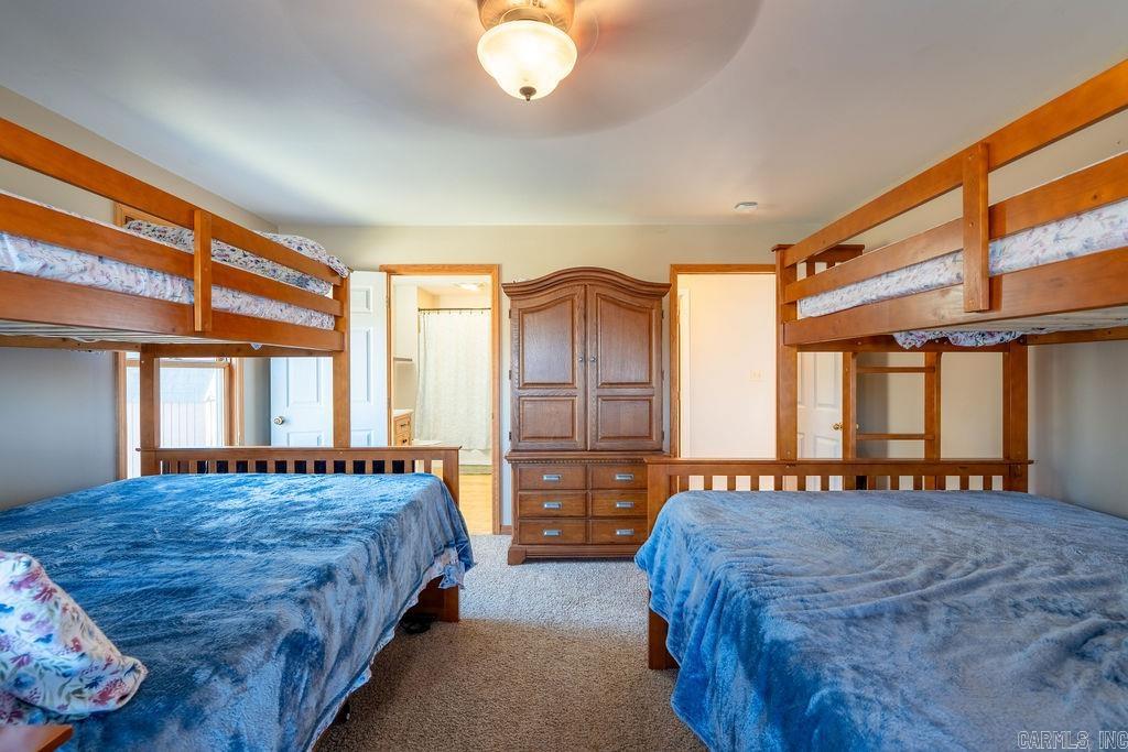 WHISPERING SPRINGS - Residential