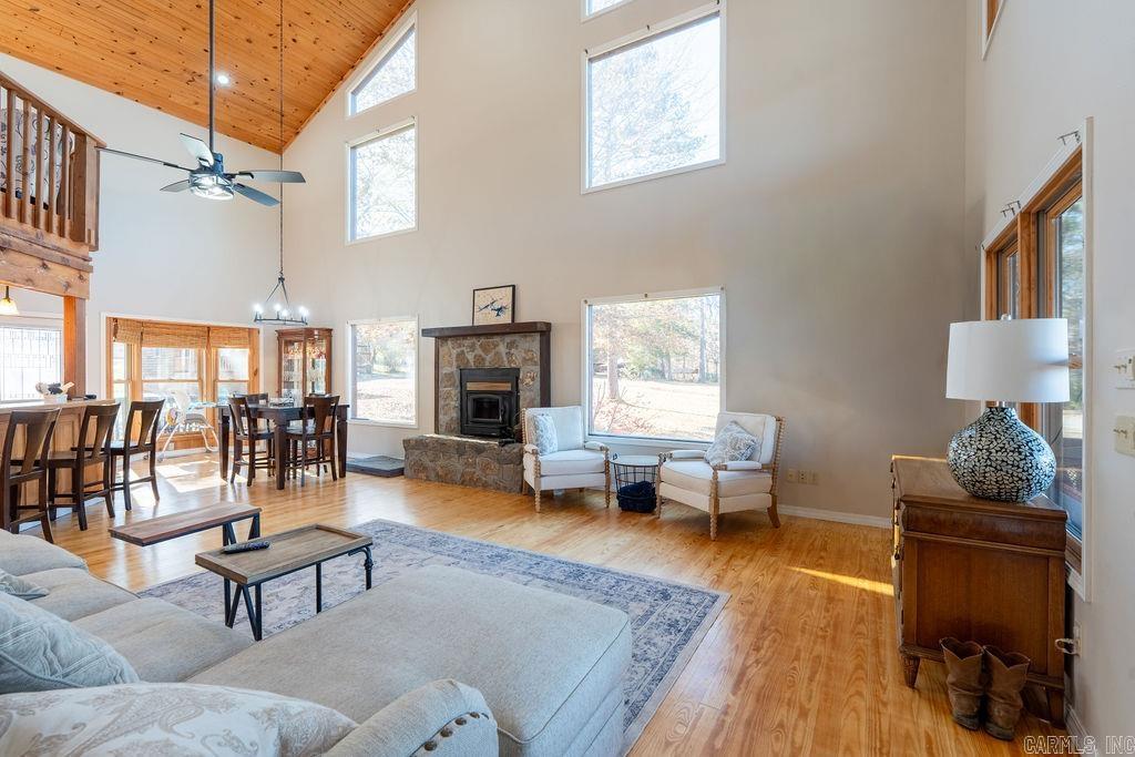 WHISPERING SPRINGS - Residential