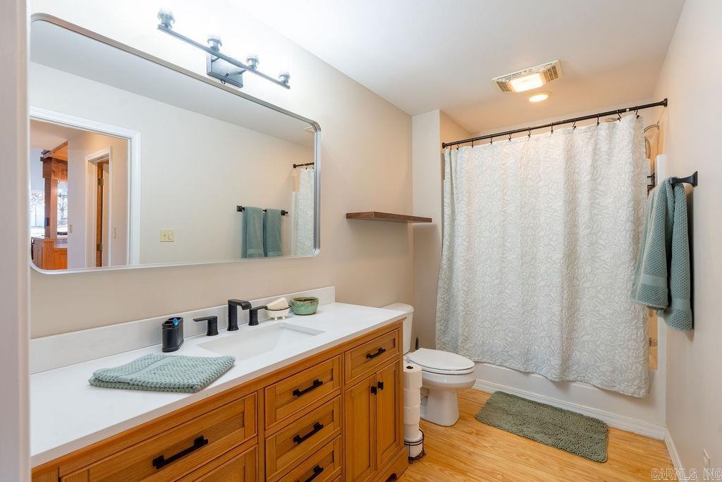 WHISPERING SPRINGS - Residential