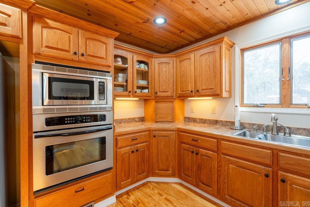 WHISPERING SPRINGS - Residential