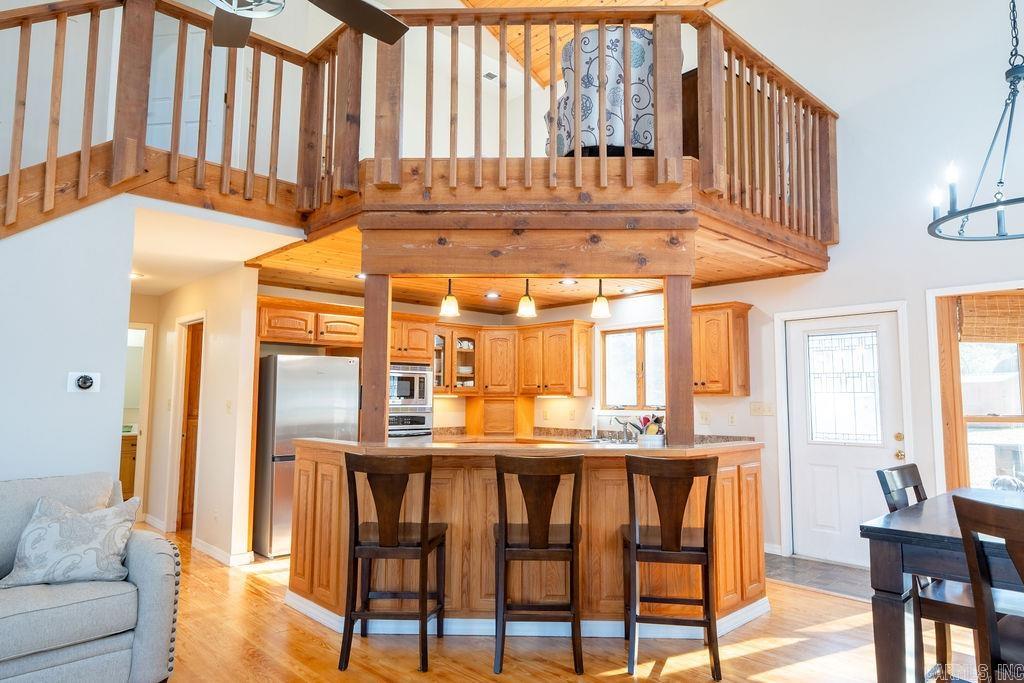 WHISPERING SPRINGS - Residential