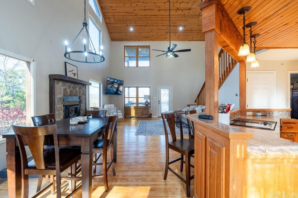 WHISPERING SPRINGS - Residential