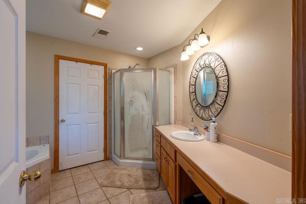 WHISPERING SPRINGS - Residential