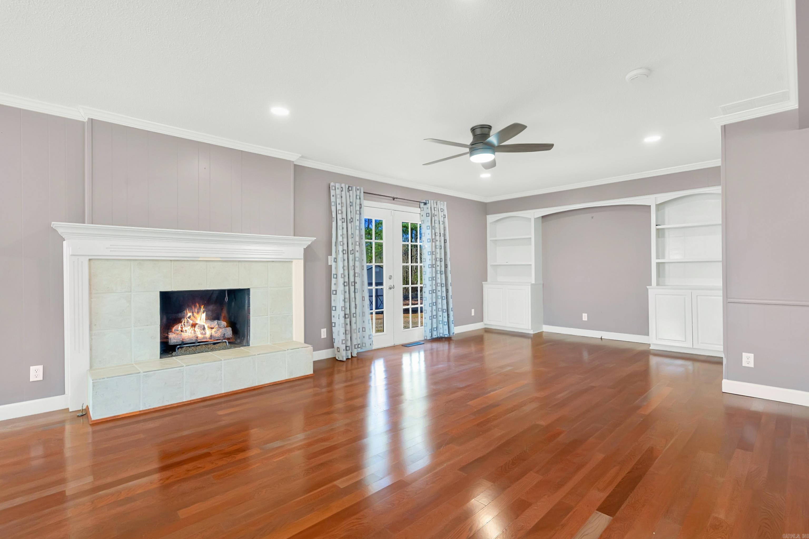 BEVERLY HILLS - Residential