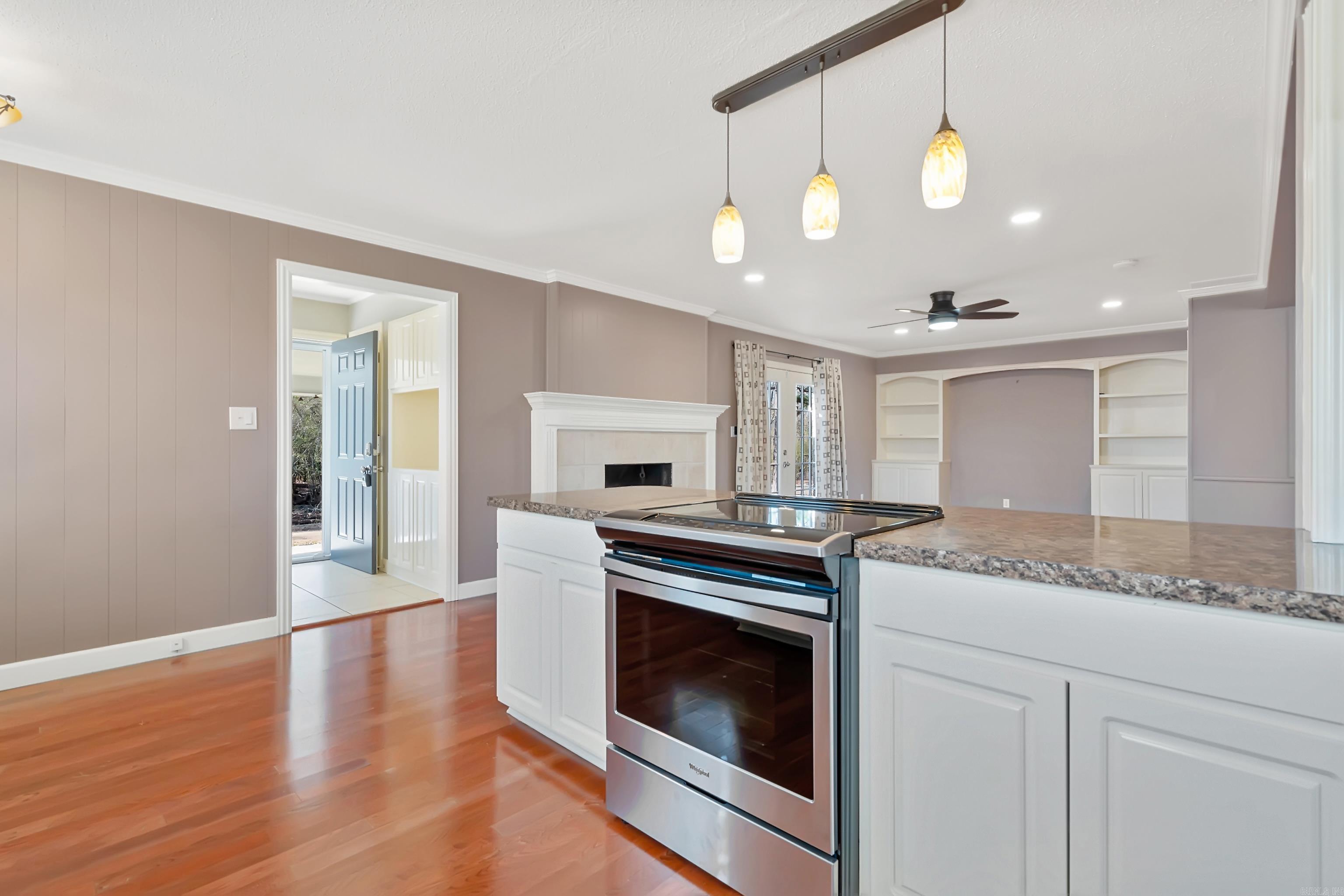 BEVERLY HILLS - Residential