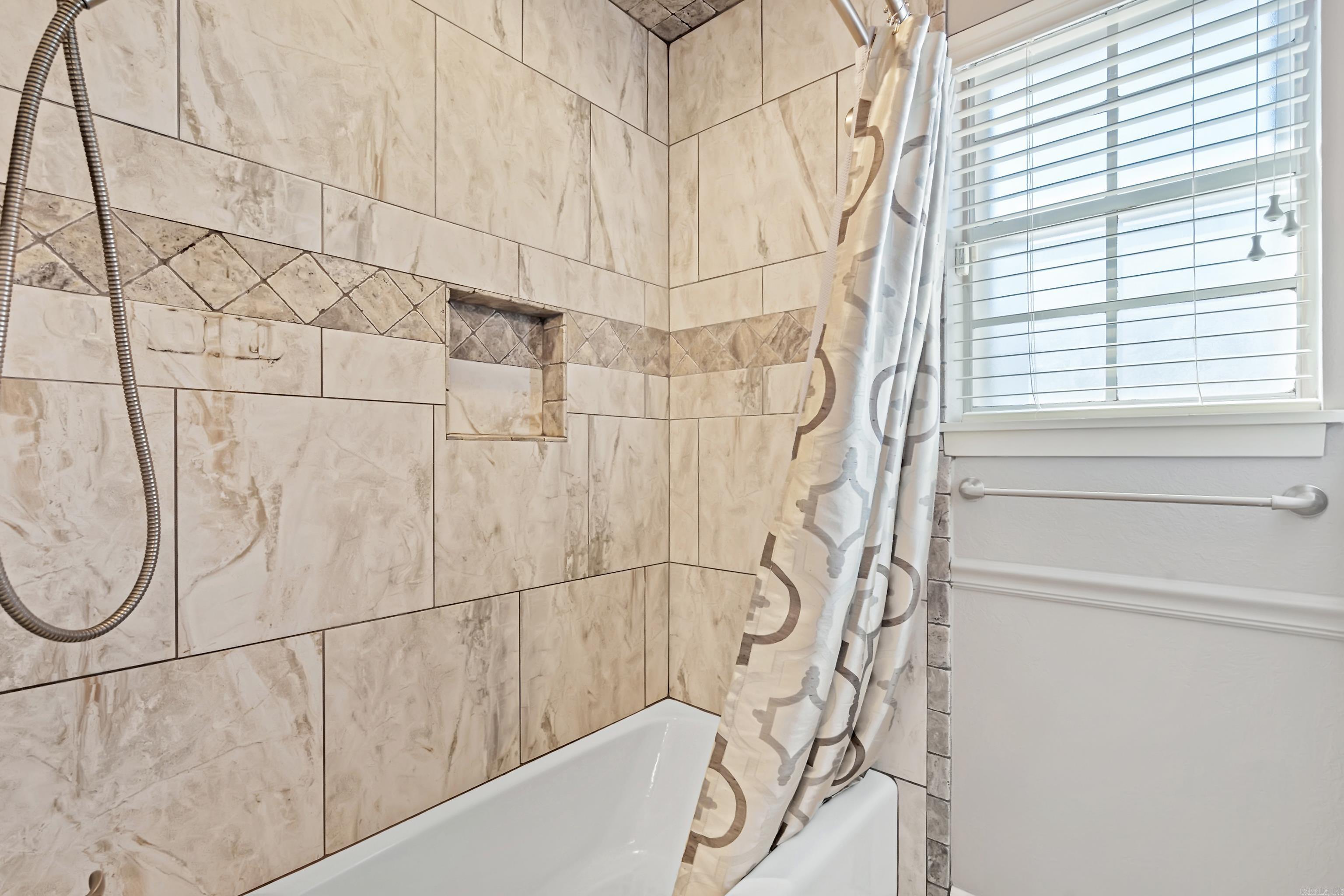 BEVERLY HILLS - Residential