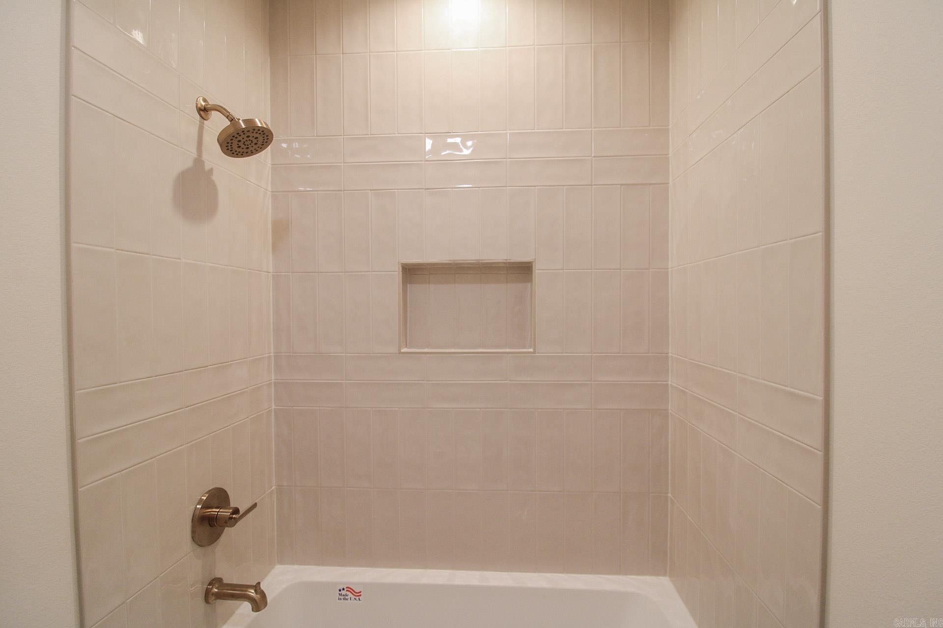 ROBYNMAR - Residential