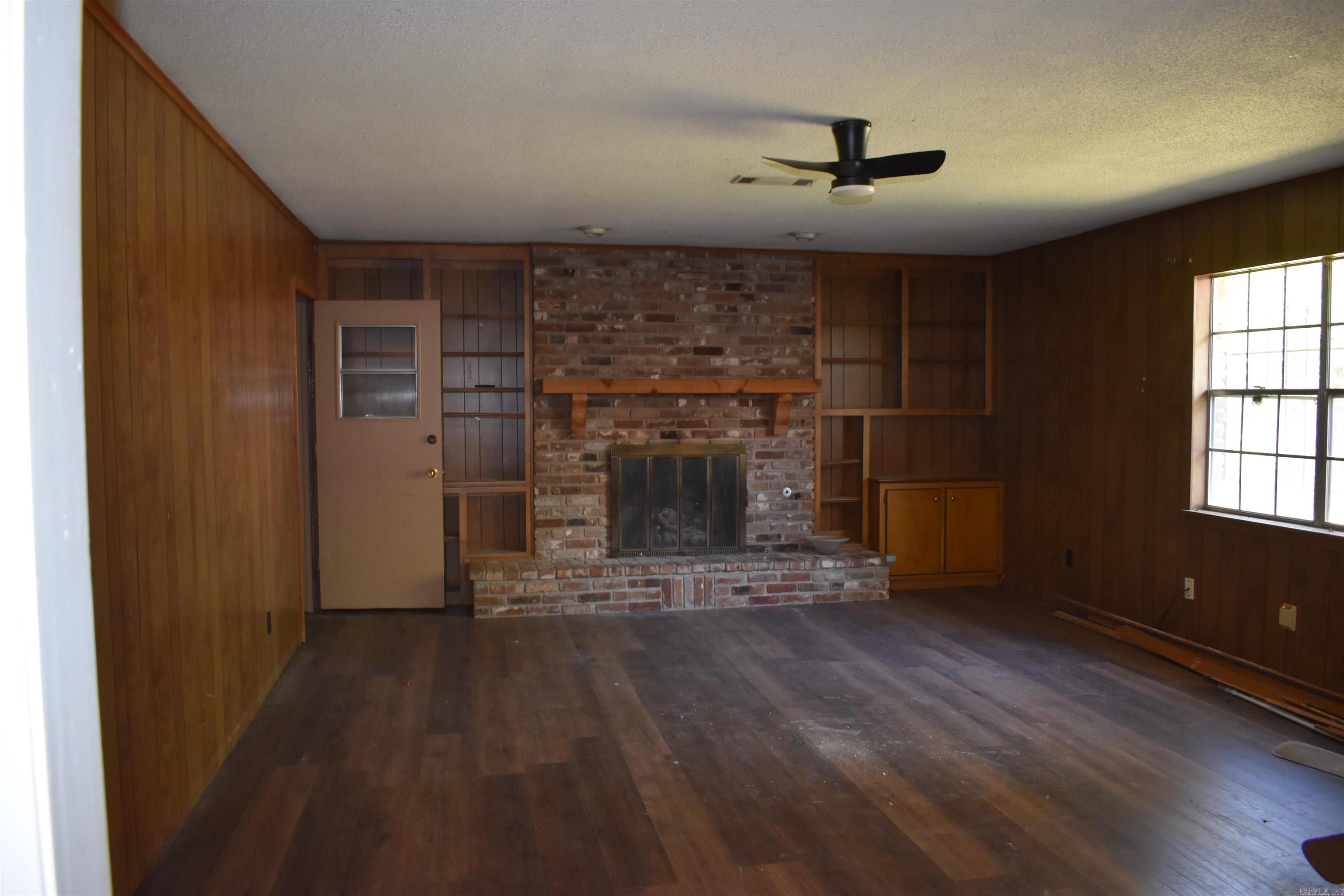 BELMONT - Residential