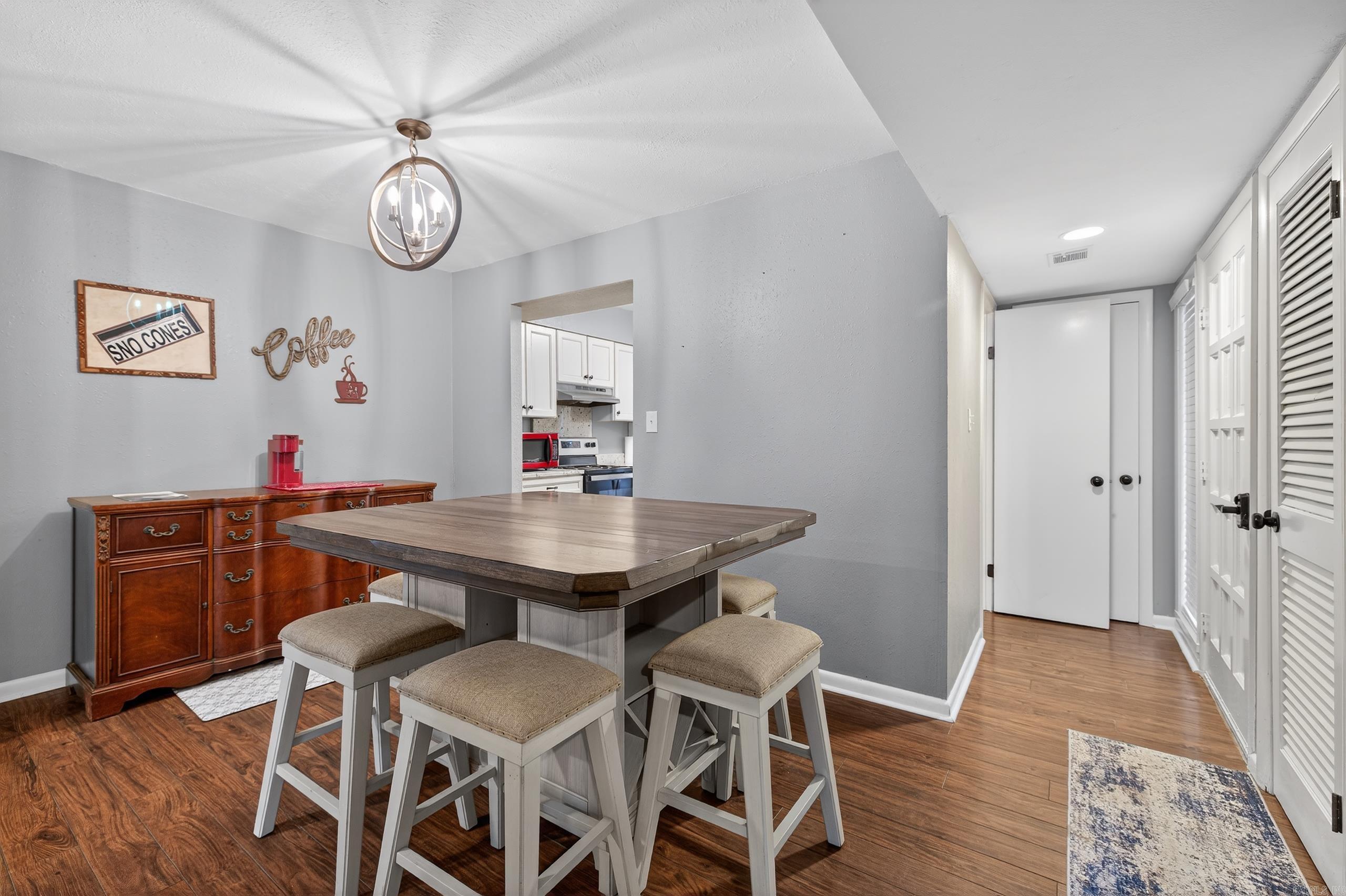 Desoto Courts Townhouse - Residential