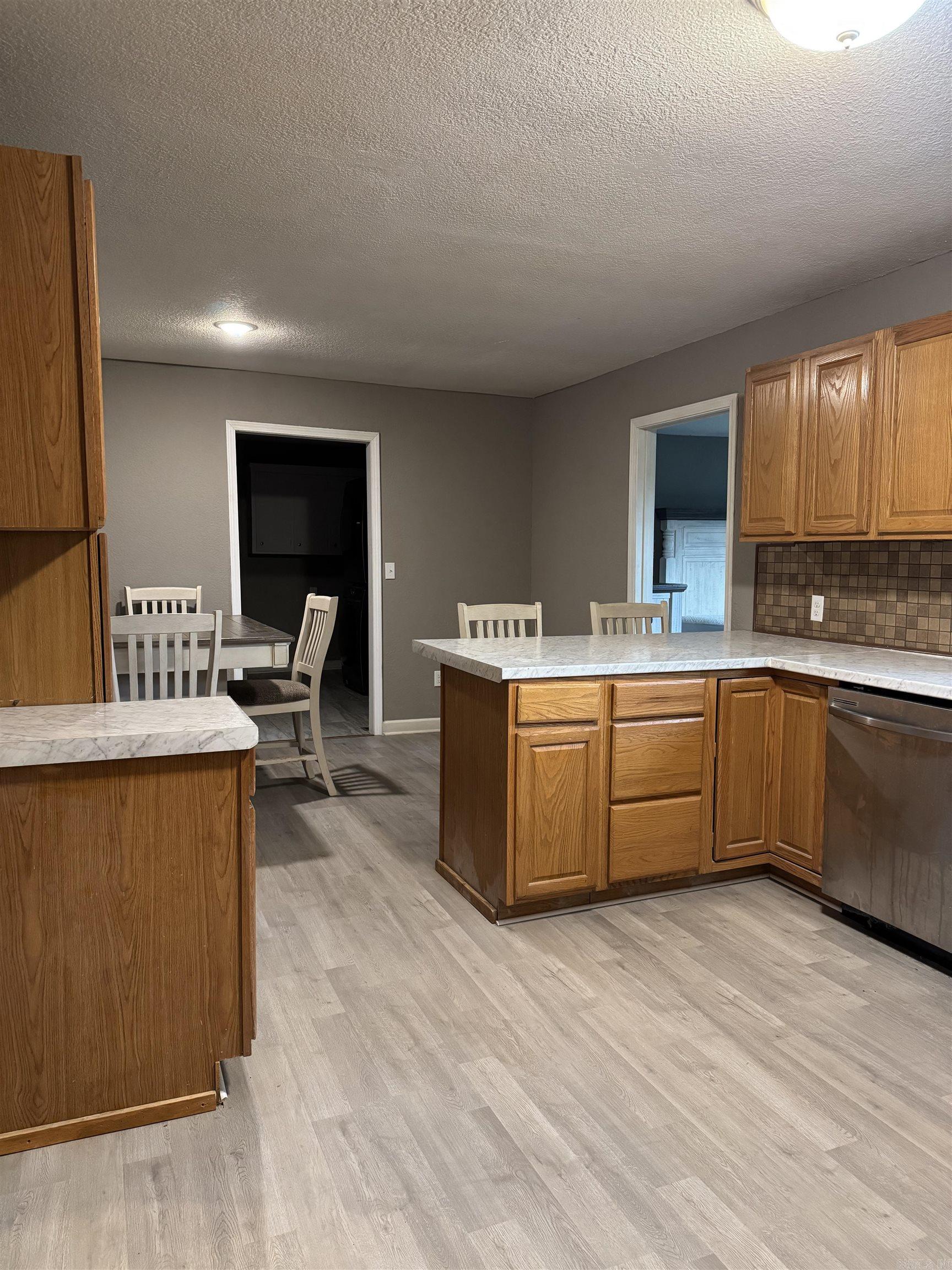 VILLA RIDGE EST - Residential