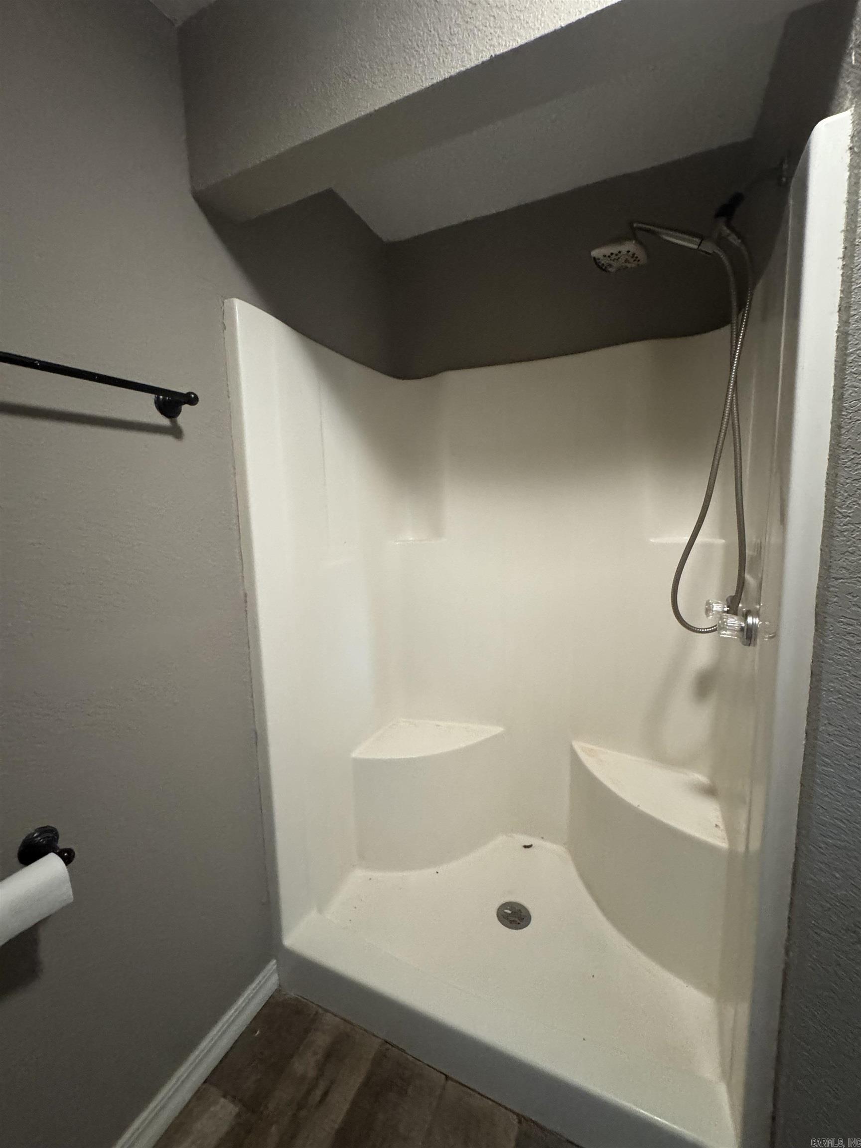 VILLA RIDGE EST - Residential