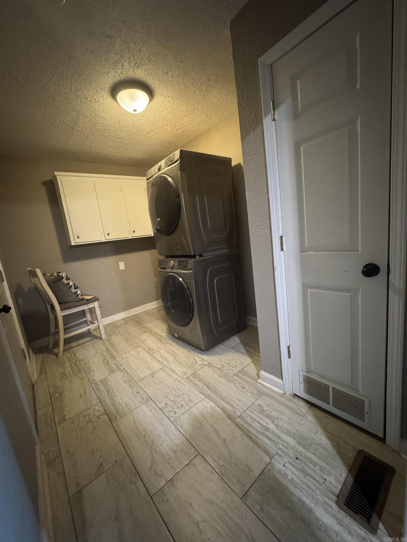 VILLA RIDGE EST - Residential