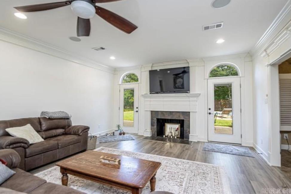 RICHARDSON PLACE - Residential