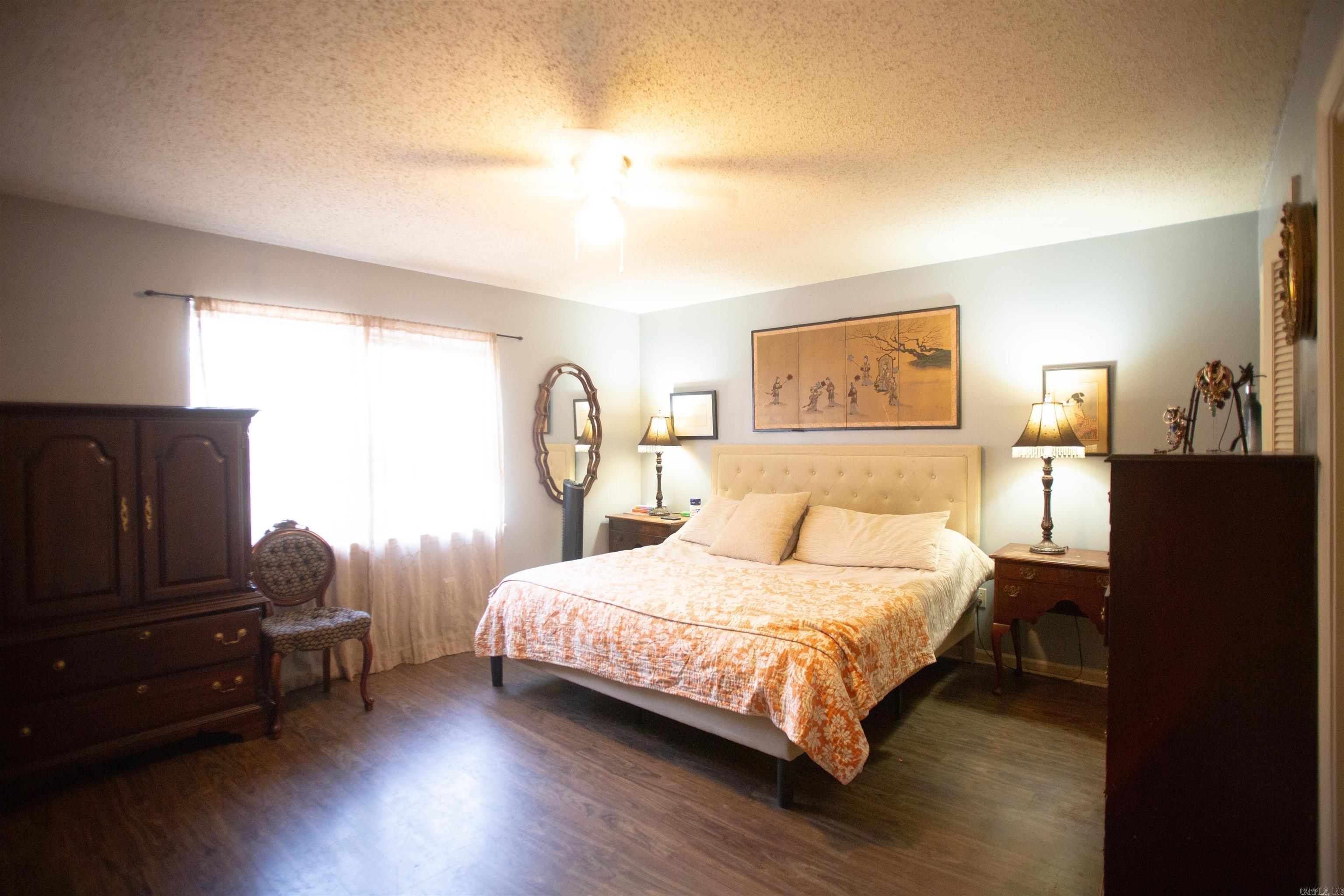 STURBRIDGE - Residential